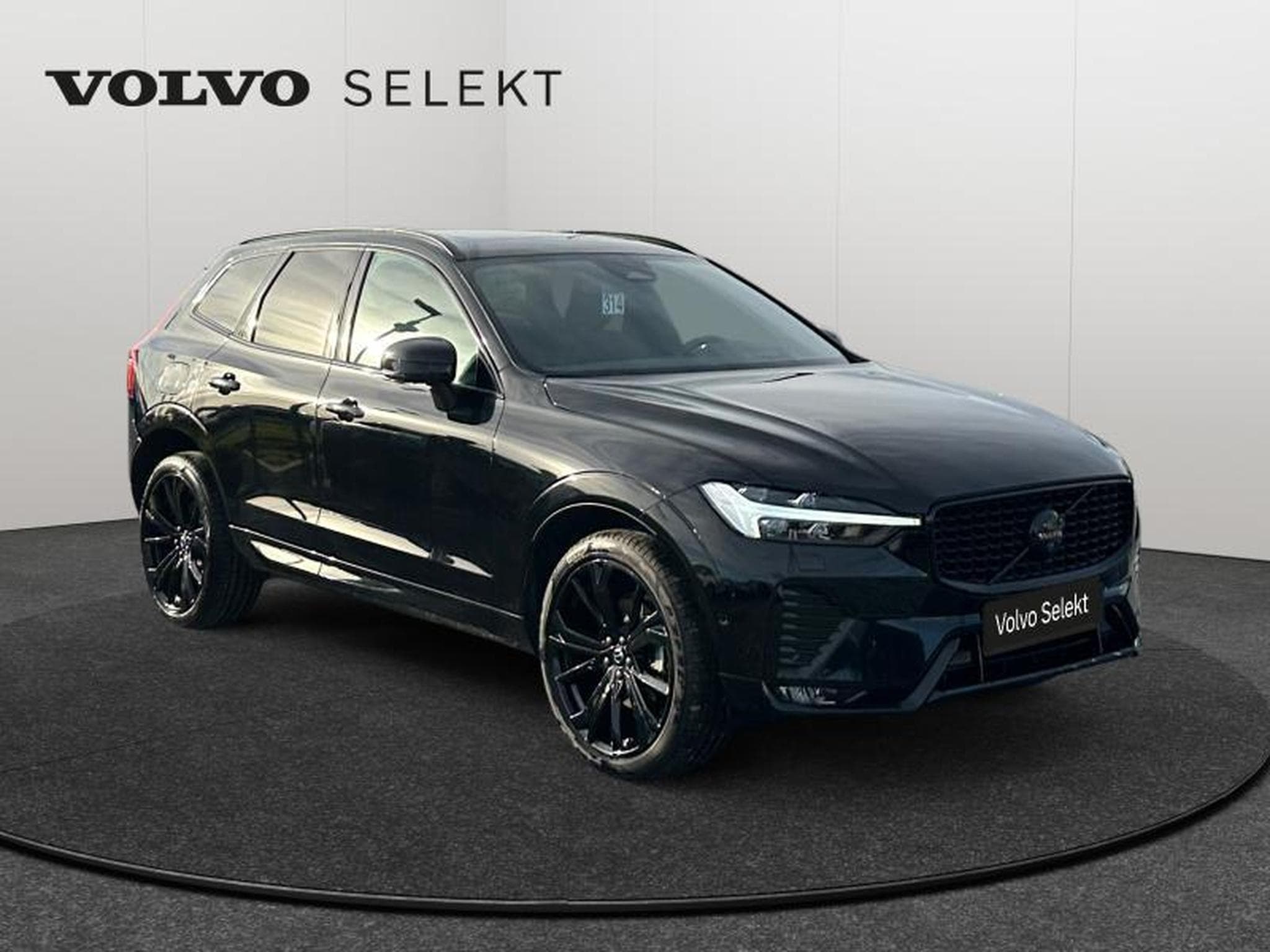 Volvo XC60 B5 Black Edition Plus / Essence (2025) - Foto 4
