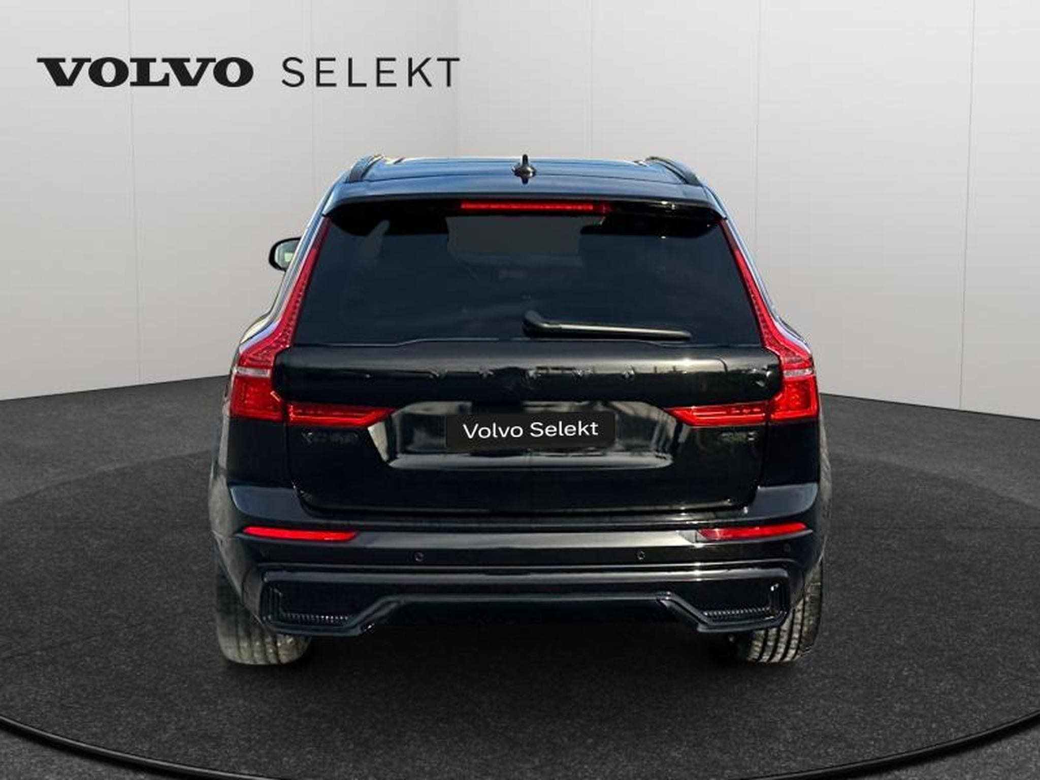 Volvo XC60 B5 Black Edition Plus / Essence (2025) - Foto 8