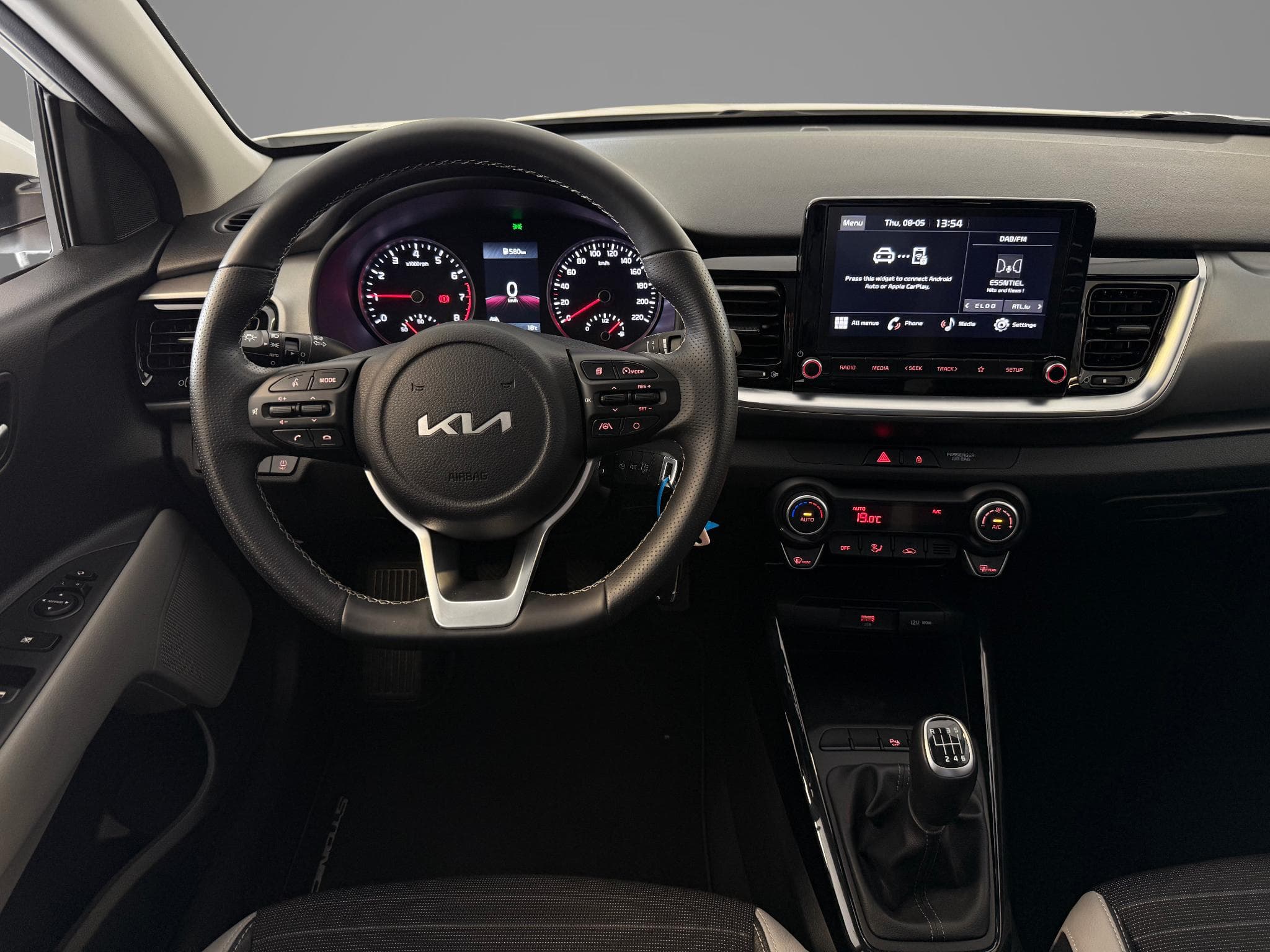 Kia Stonic Inspire 1.0T ISG (2024) - Photo 7