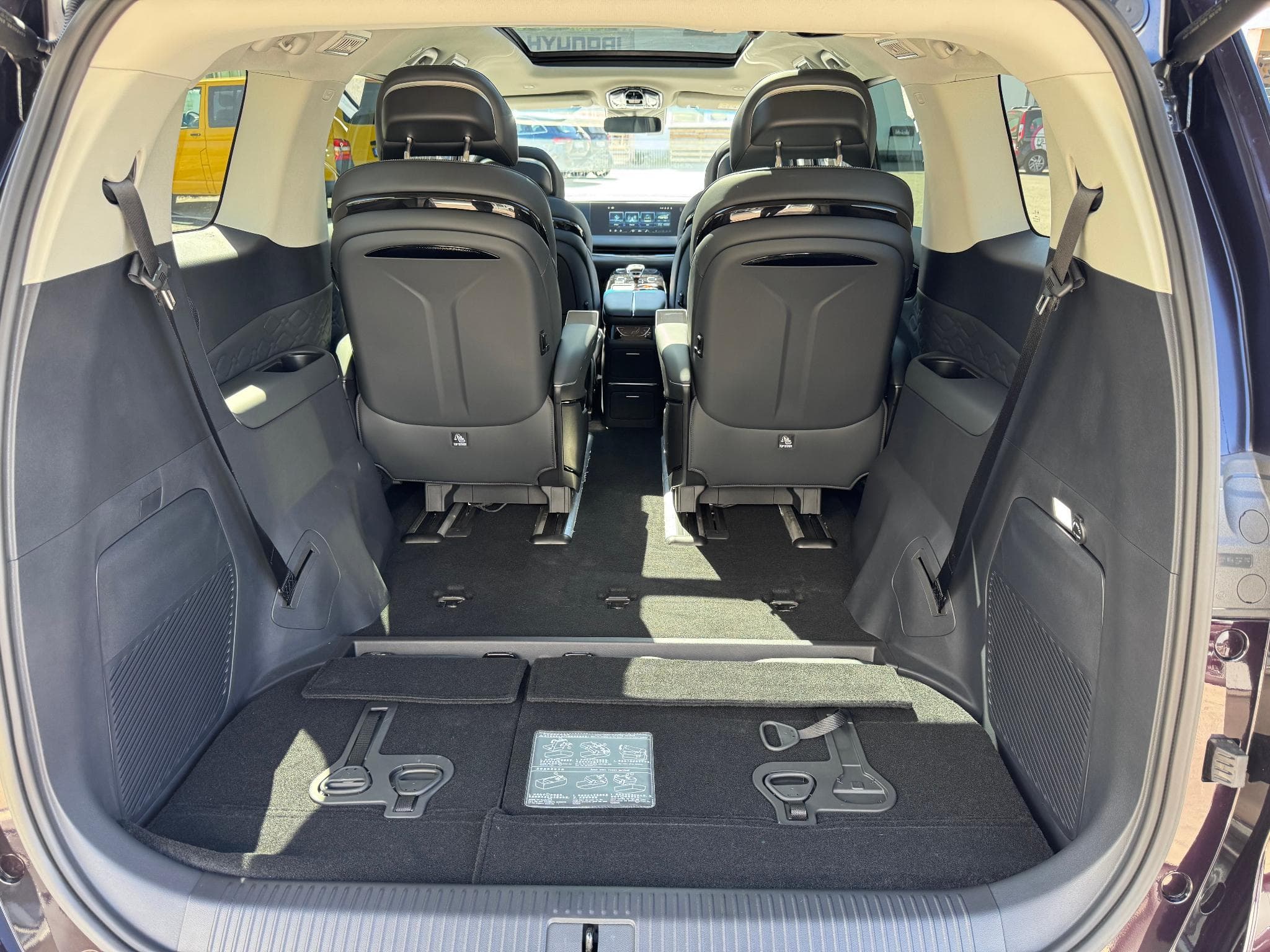 Hyundai Staria Forthing 9 7-Sitze Hybrid HEV Luxus- Vollausstattung (2025) - Photo 10