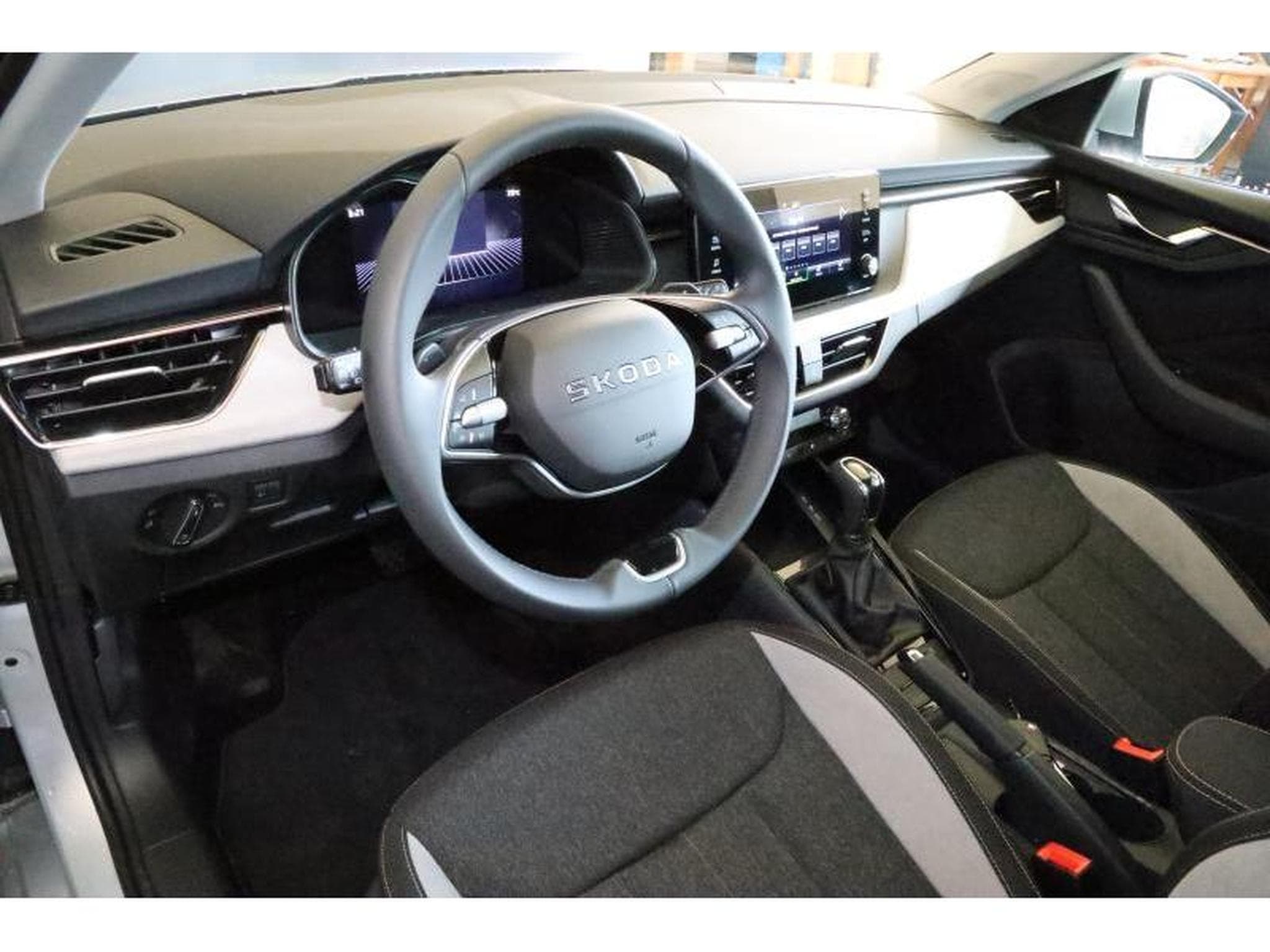 Skoda Scala Selection (2025) - Foto 11