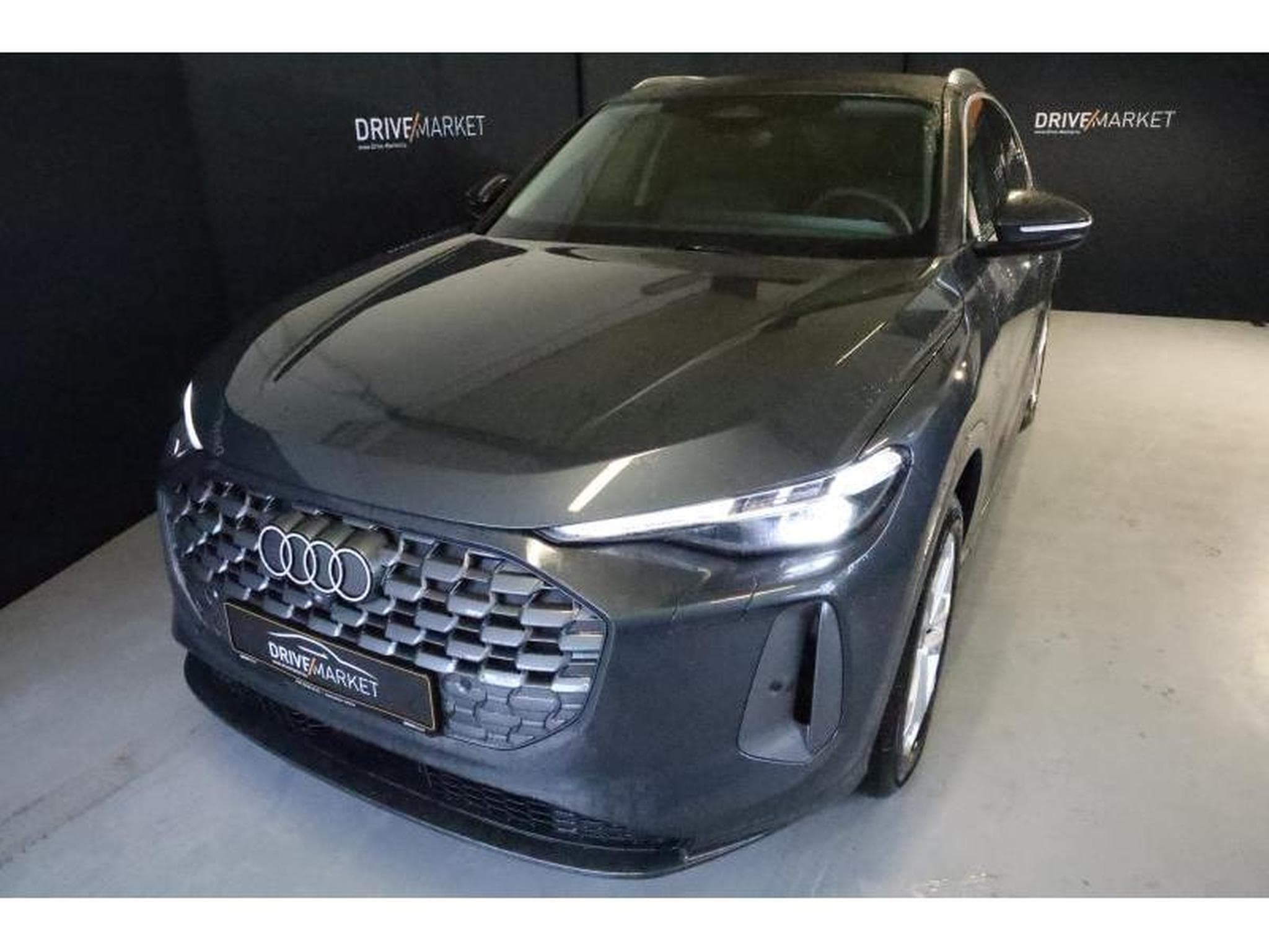 Audi Q5 Sportback (2025) - Photo 19