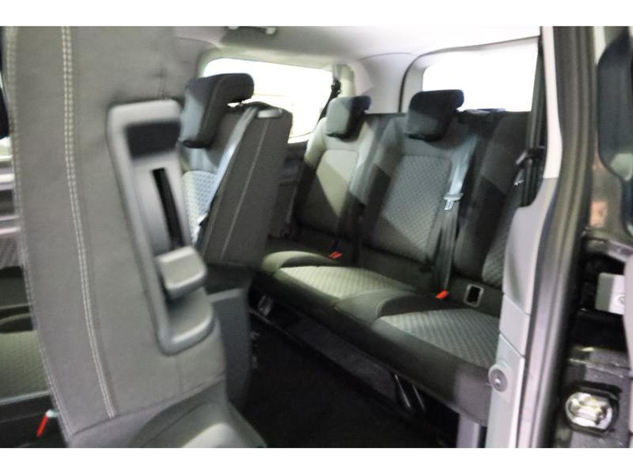 VW T7 STYLE COURT (2025) - Photo 12