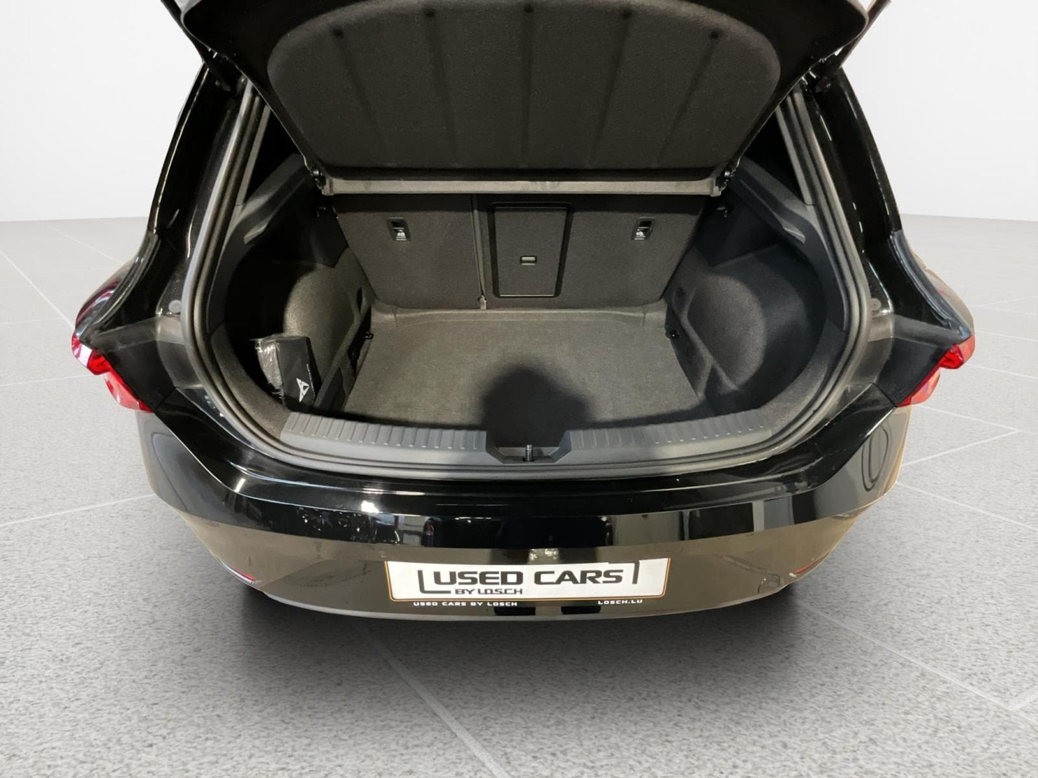 Seat Leon FR+DSG+LED+Kessy+Navi (2025) - Photo 16