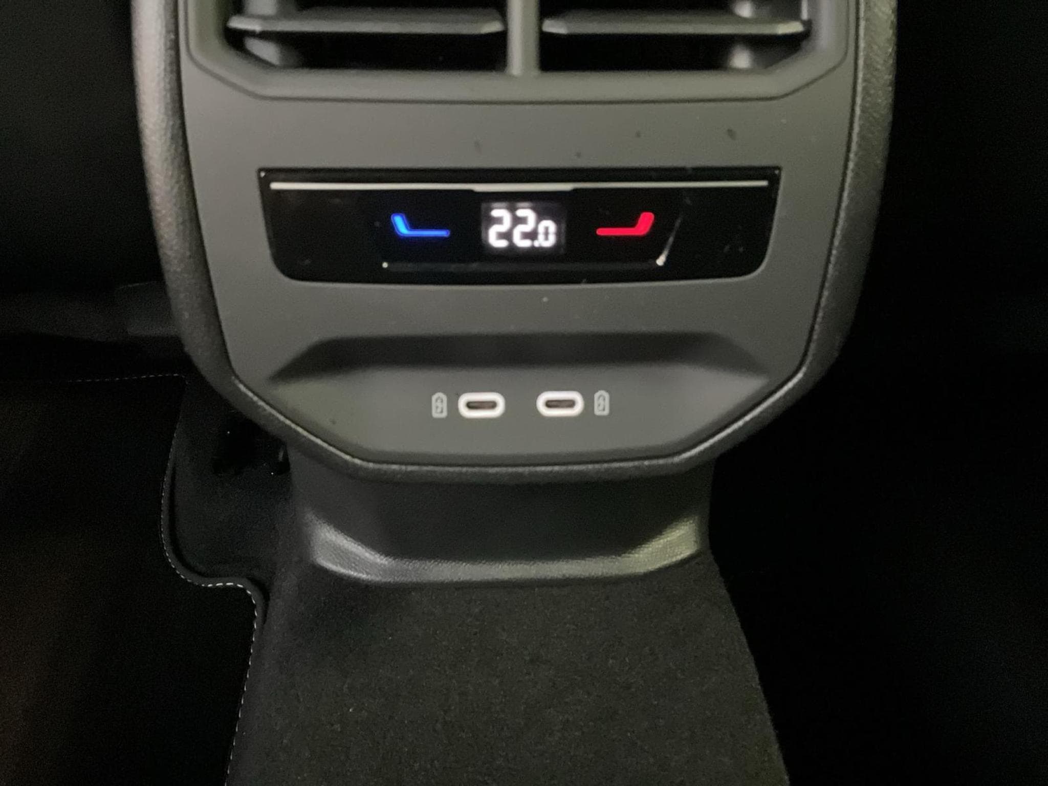 Seat Leon FR+DSG+LED+Kessy+Navi (2025) - Photo 20