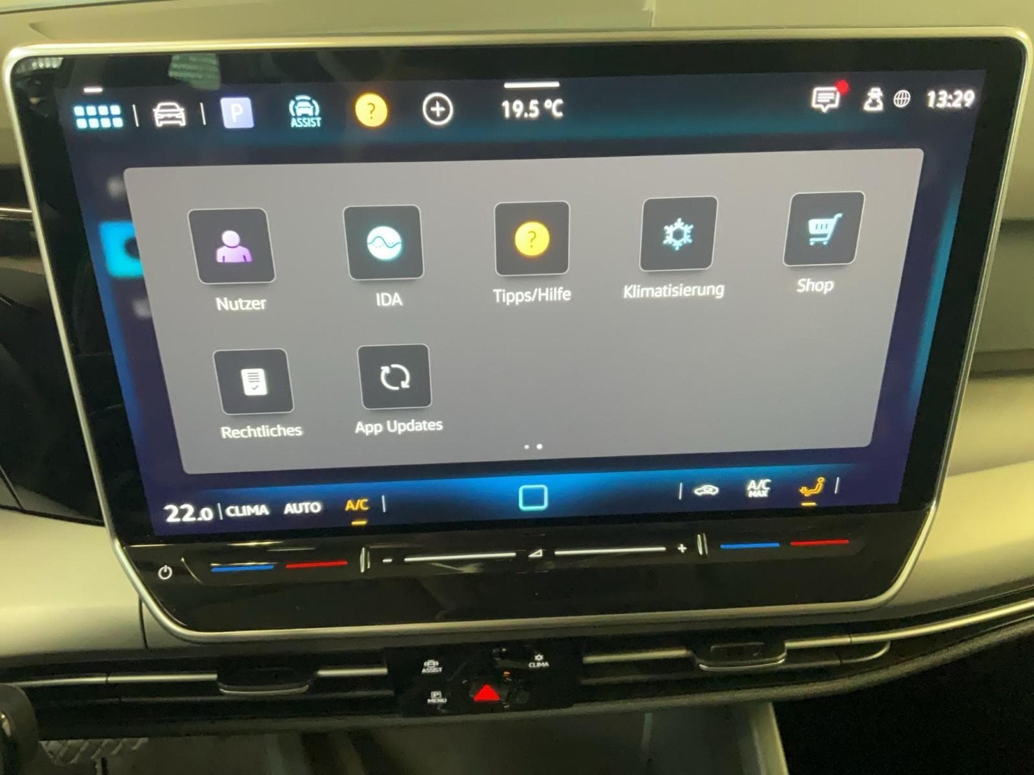 VW Golf Life+DSG+Navi+LED (2025) - Photo 16