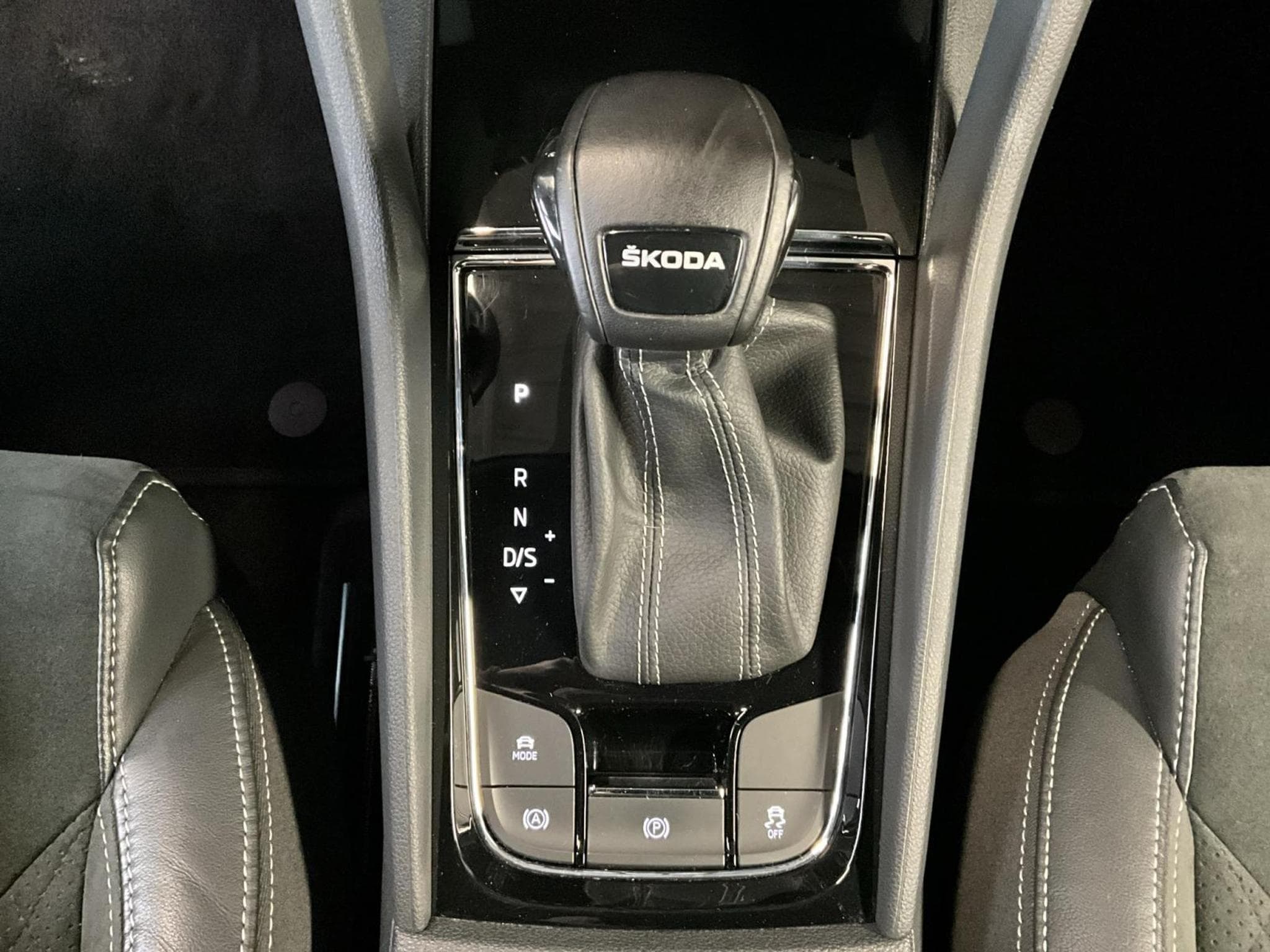 Skoda Kodiaq Sportline+DSG+LED+NAVI (2022) - Foto 12