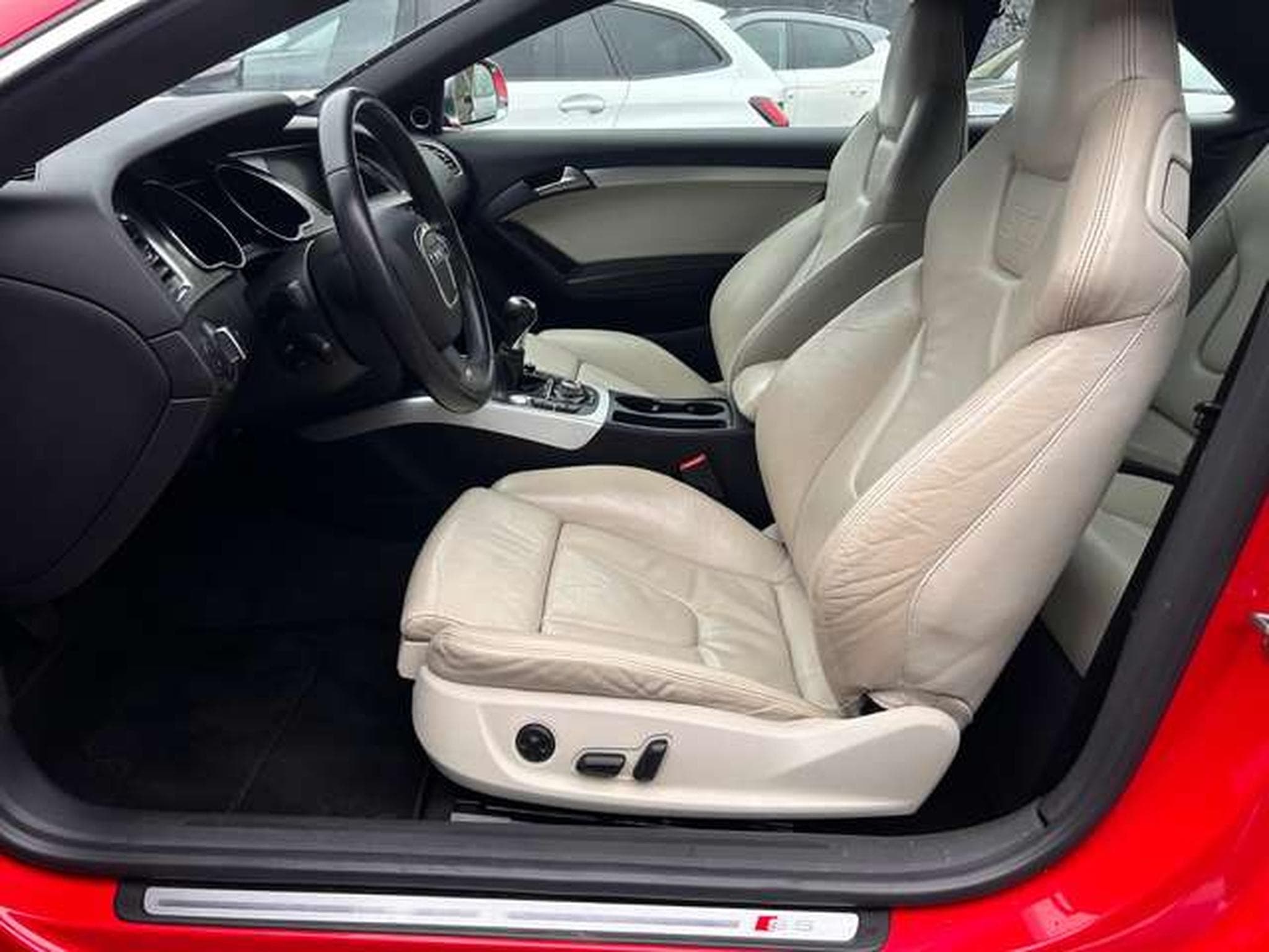 Audi Coupe 4.2 FSI V8 353 (2007) - Photo 13