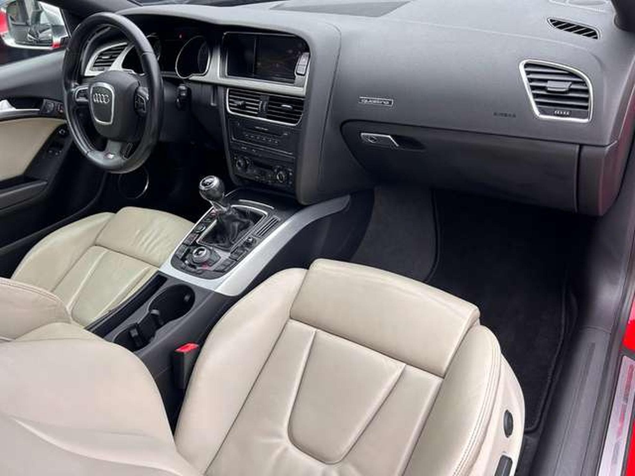 Audi Coupe 4.2 FSI V8 353 (2007) - Photo 15