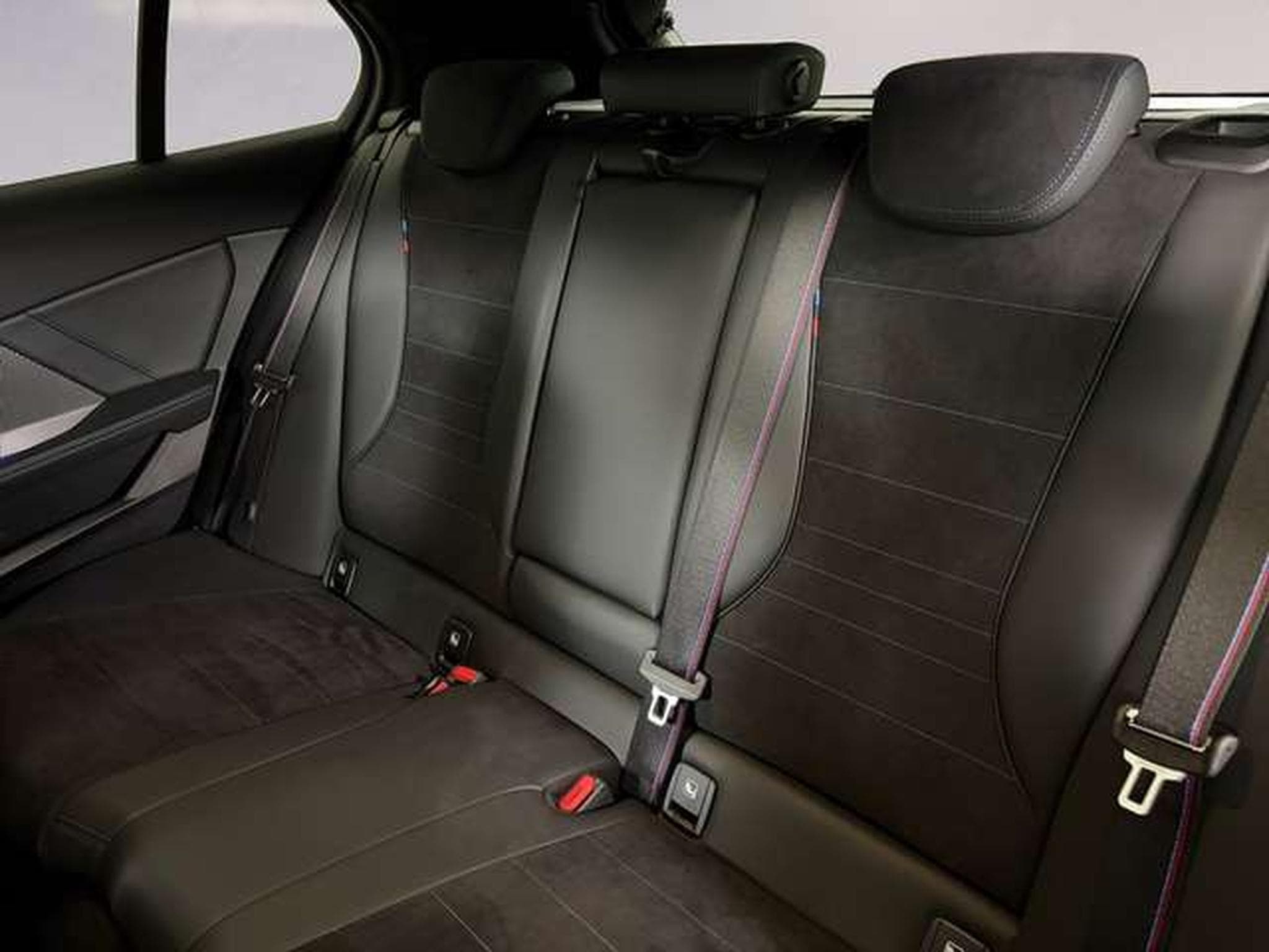 BMW M135 M135i xDrive Head-Up HK HiFi DAB LED (2025) - Photo 8