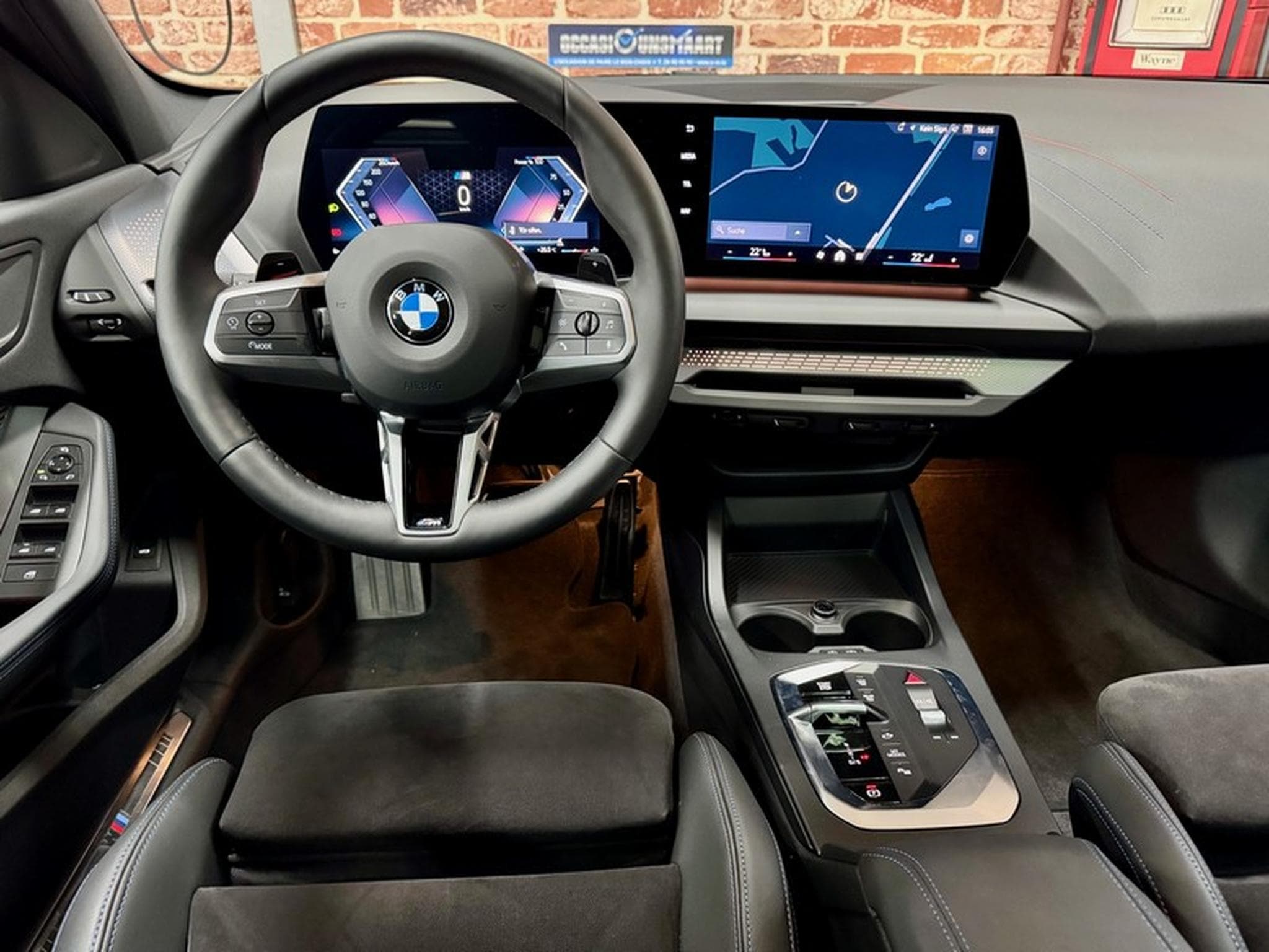 BMW 120 120iA 170cv Auto M-SPORT (New Modèle) (2024) - Photo 4