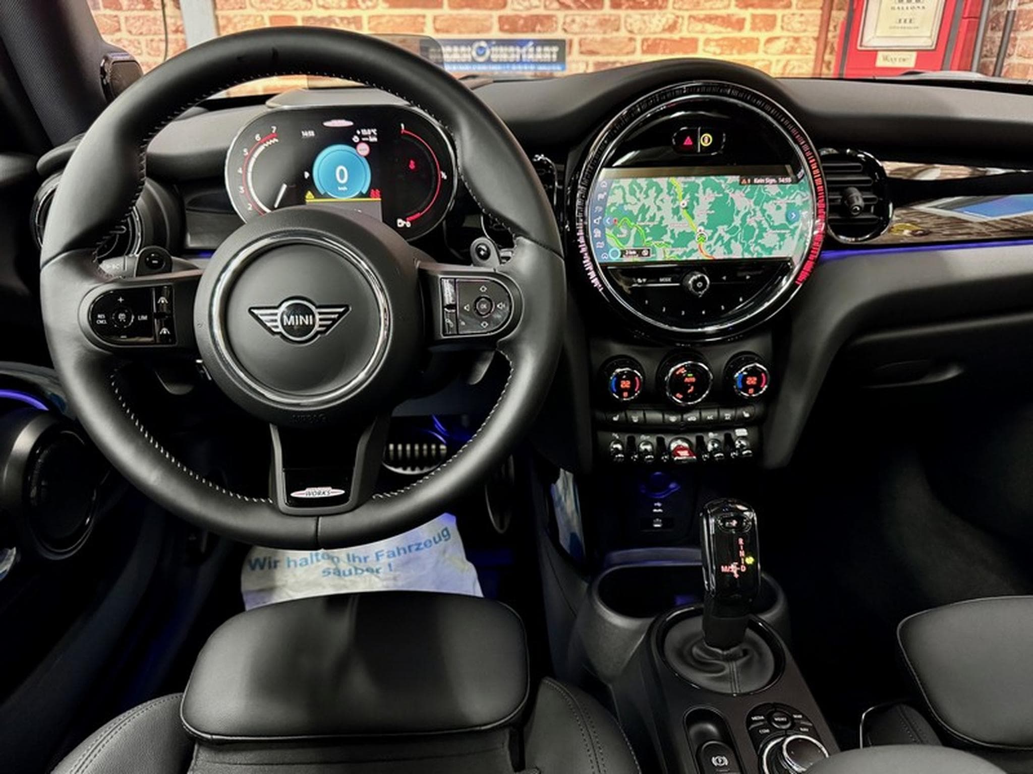 Mini Cooper Cooper 2.0 231cv Auto JCW-TRIM (2024) - Photo 4