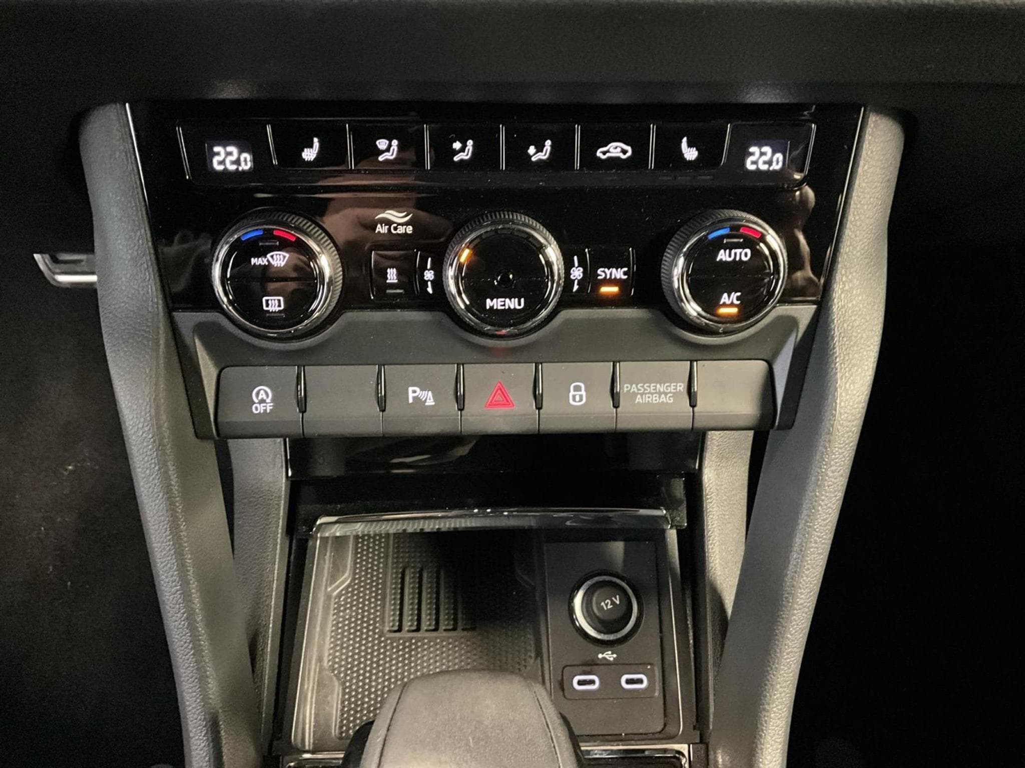 Skoda Karoq Sportline+DSG+4x4+Navi+Stand-H. (2024) - Foto 19