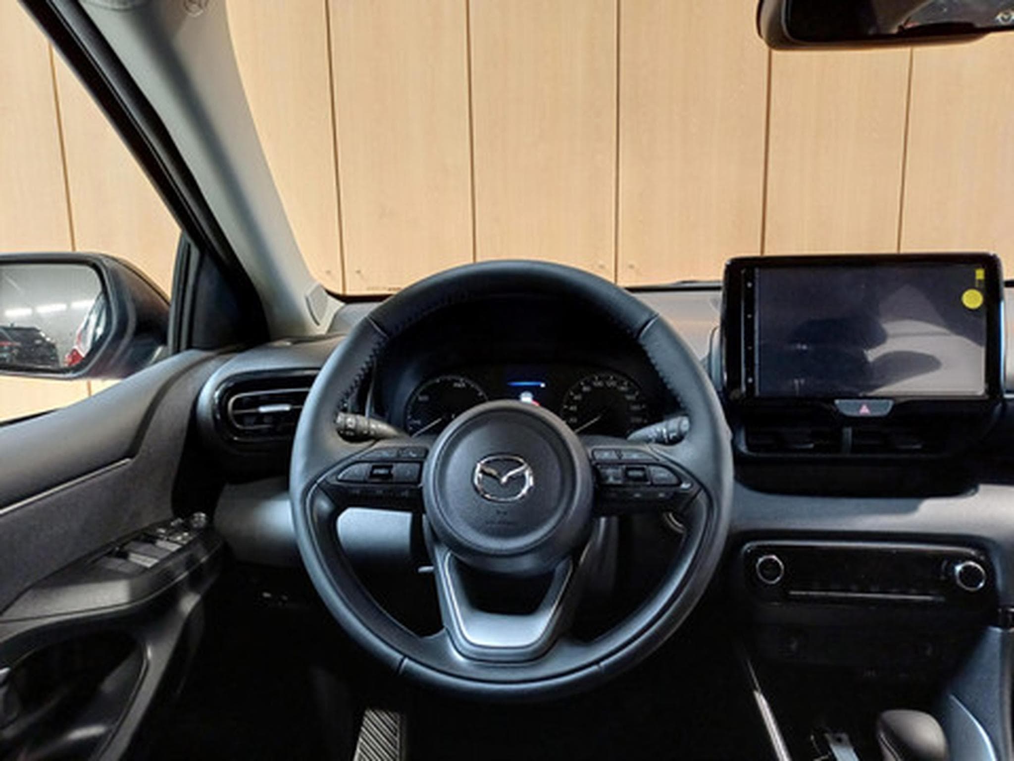 Mazda 2 Hybrid e-SKYACTIV R-EV 166 pk Exclusive-Line (2026) - Photo 6