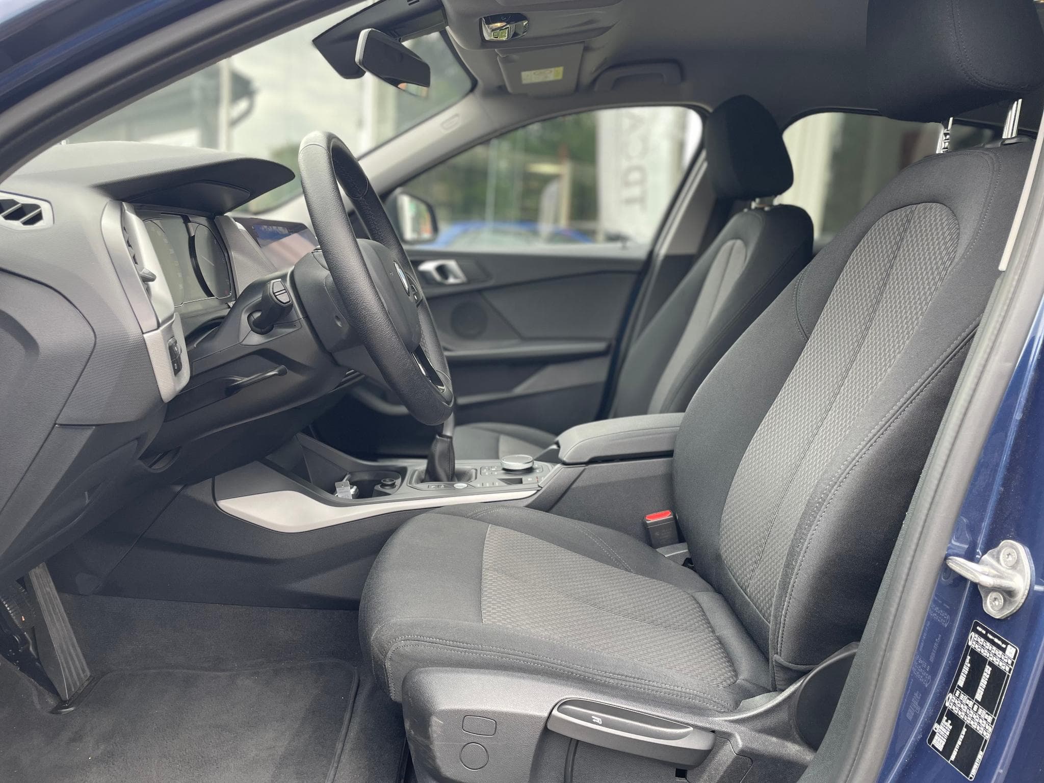 BMW 116 D Advantage (2021) - Photo 7