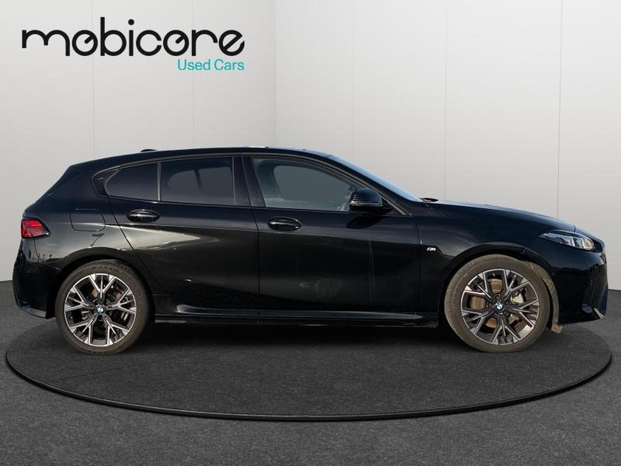 BMW 120 I Pack M / Panoramique / Essence (2025) - Photo 6