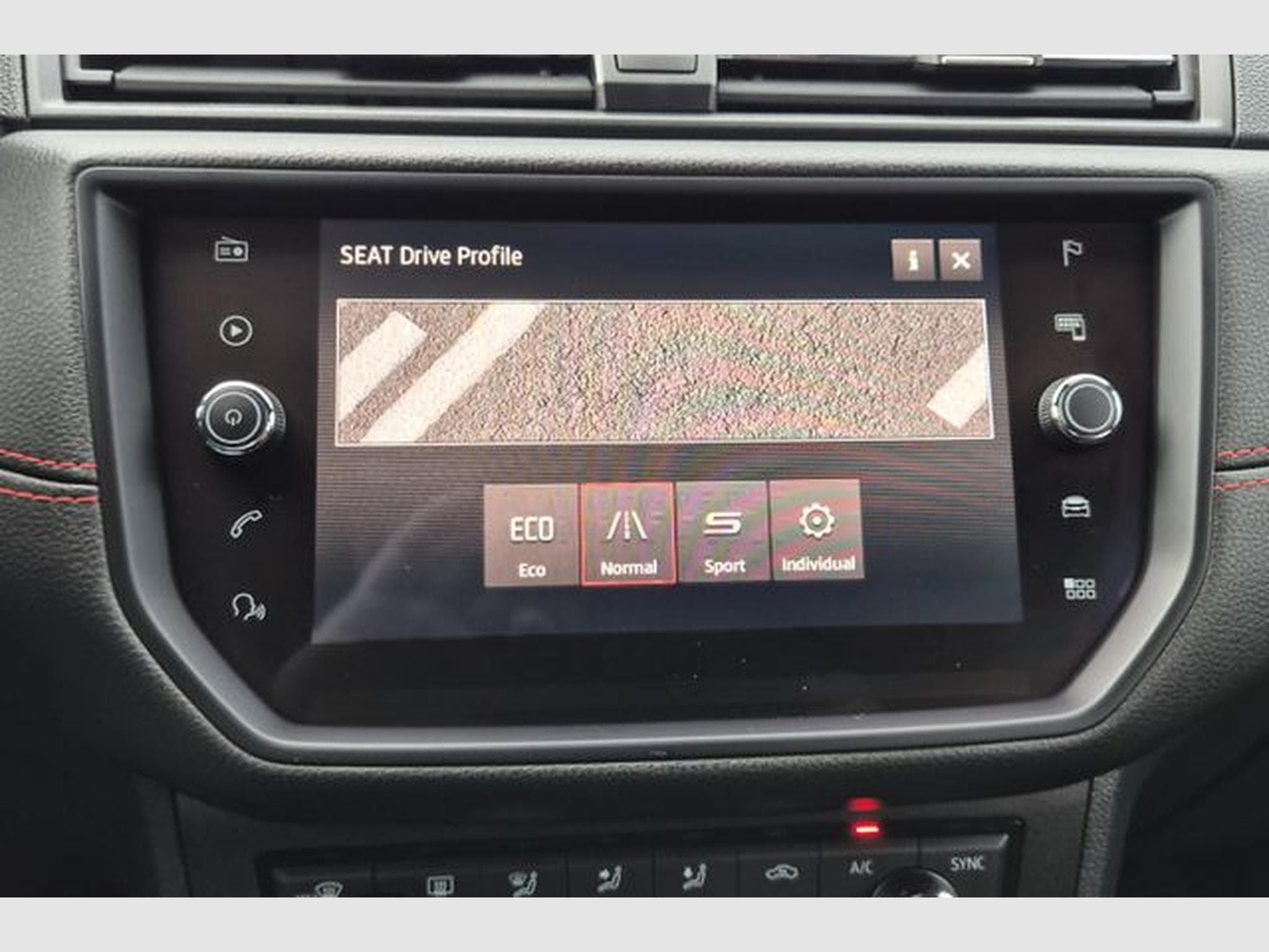 Seat Arona Arona 1.5 FR, Navi, Carplay, LED. (2019) - Photo 13