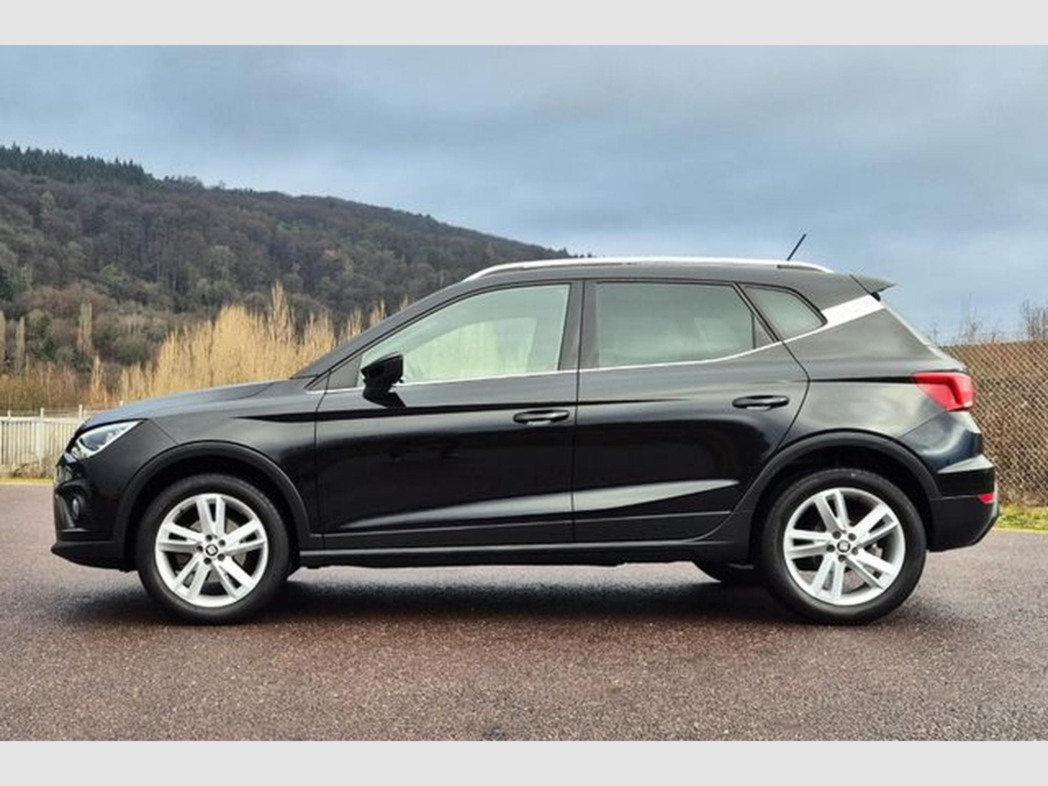 Seat Arona Arona 1.5 FR, Navi, Carplay, LED. (2019) - Photo 2