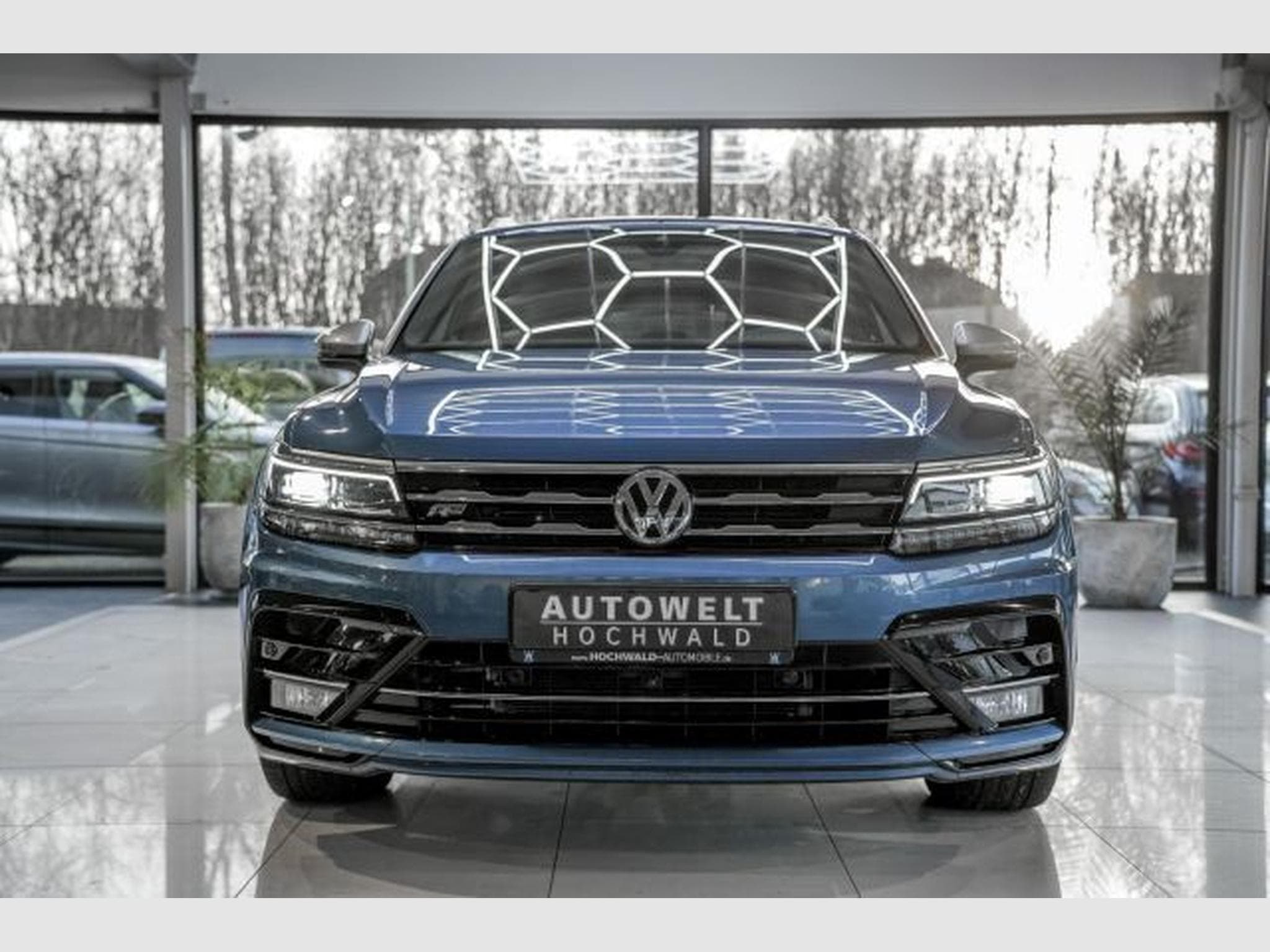 VW Tiguan Tiguan Allspace 2.0 TDI DSG Highl. R-Line 4M AHK (2021) - Photo 3