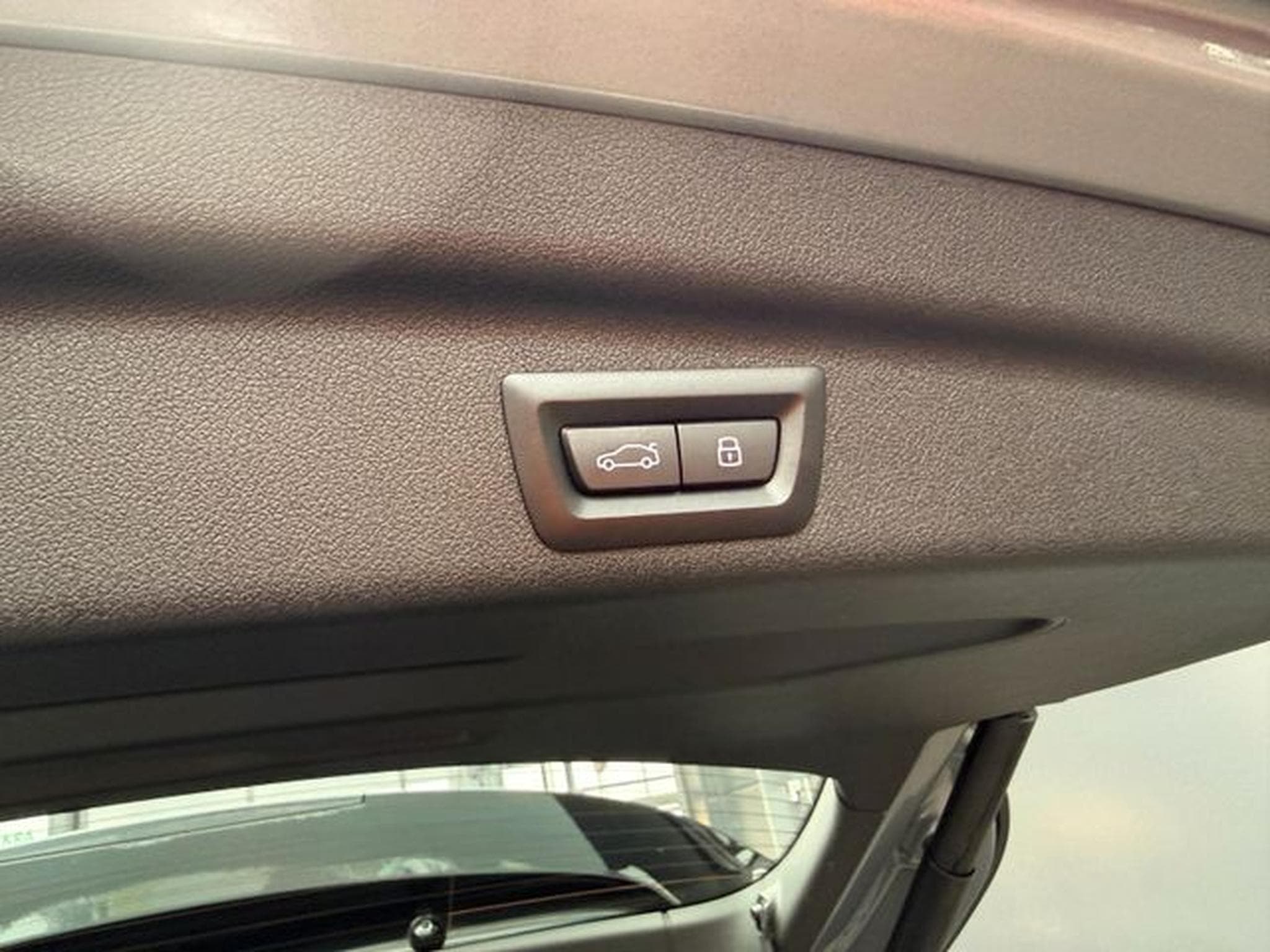 BMW 225 225e ActiveTourer xDrive M Sport PlugIn HUD H&amp;K (2023) - Foto 12