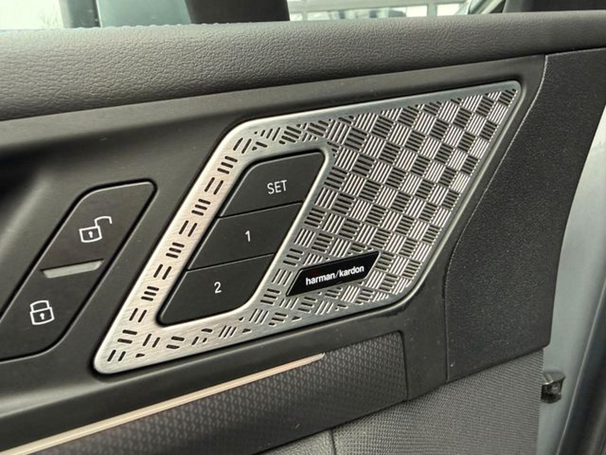 BMW 225 225e ActiveTourer xDrive M Sport PlugIn HUD H&amp;K (2023) - Foto 15