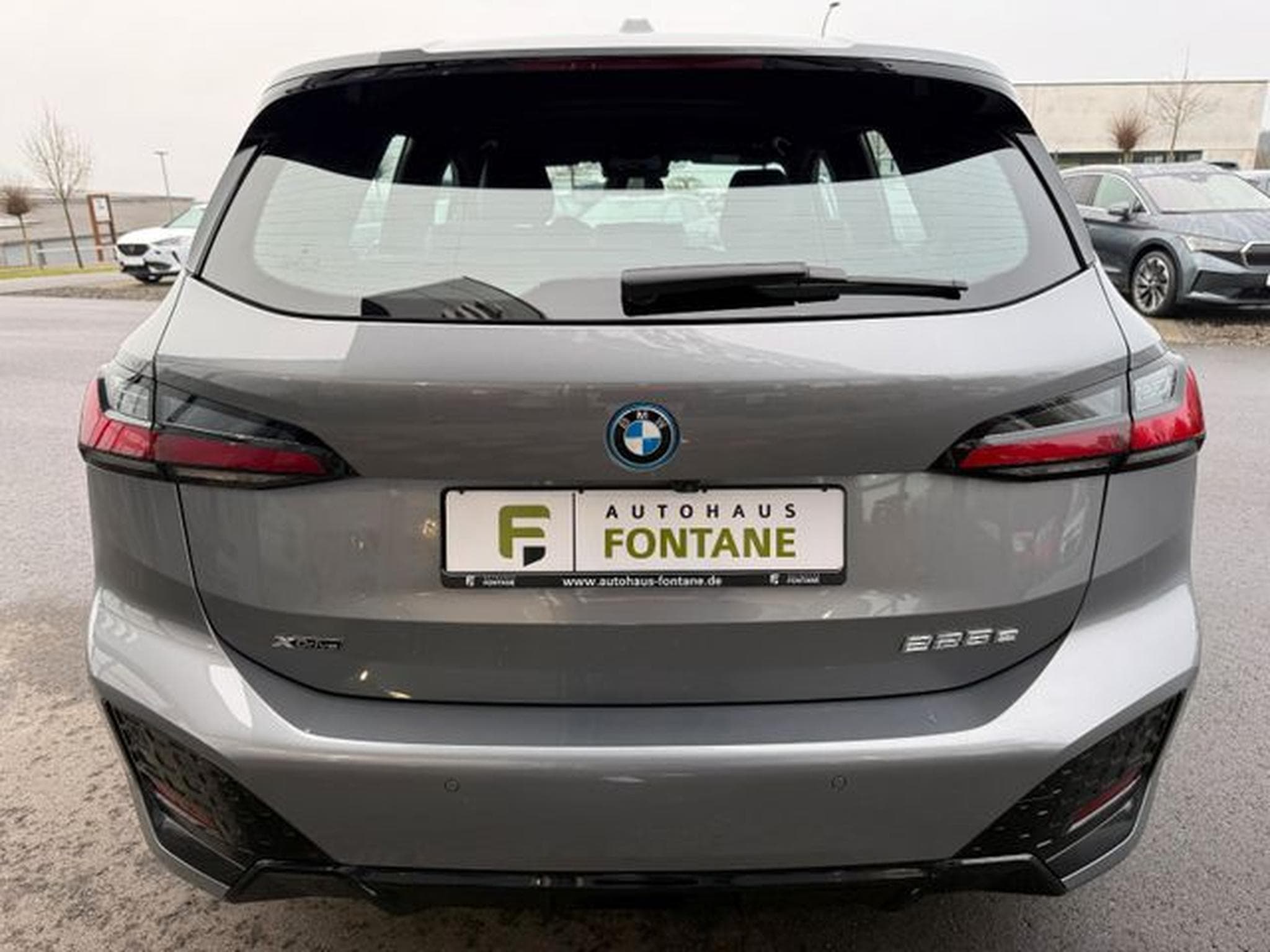 BMW 225 225e ActiveTourer xDrive M Sport PlugIn HUD H&amp;K (2023) - Foto 6