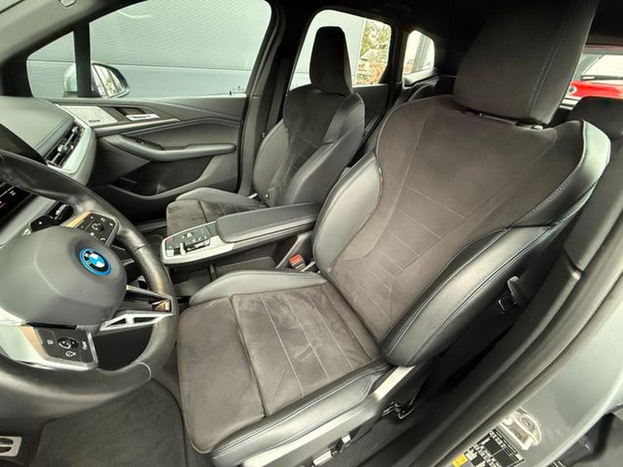 BMW 225 225e ActiveTourer xDrive M Sport PlugIn HUD H&amp;K (2023) - Foto 9