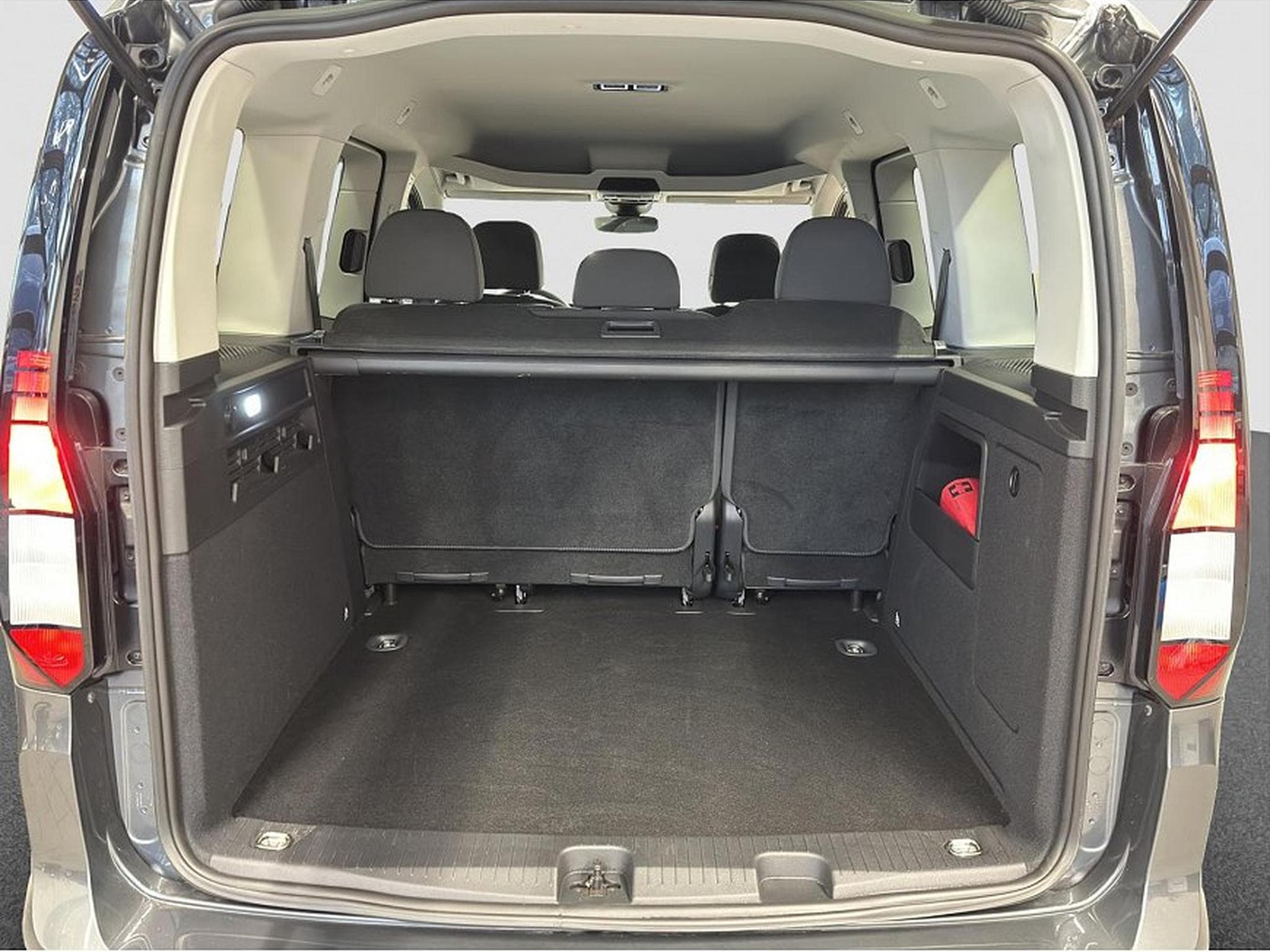 VW Caddy (2024) - Foto 18