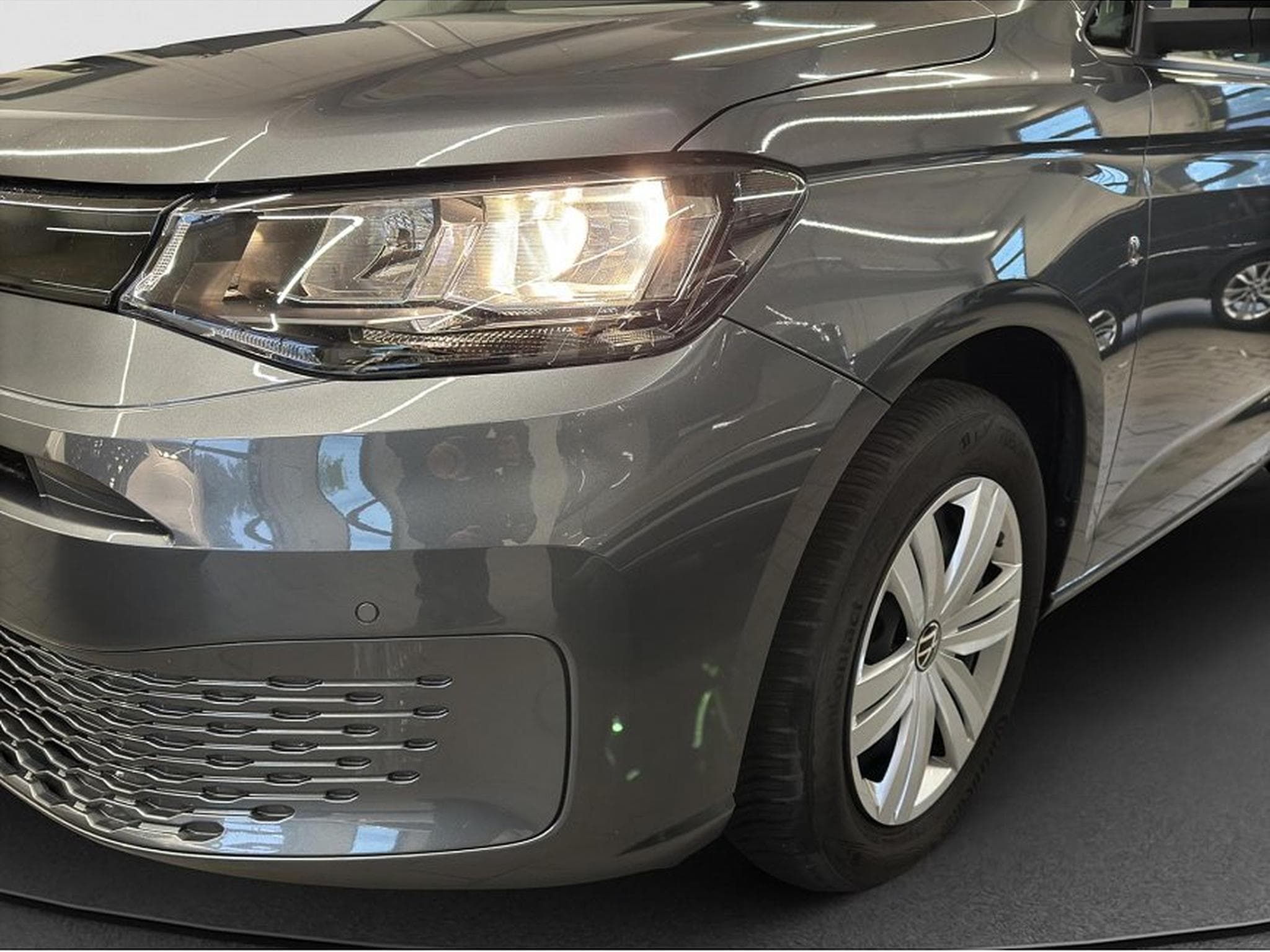 VW Caddy (2024) - Foto 20