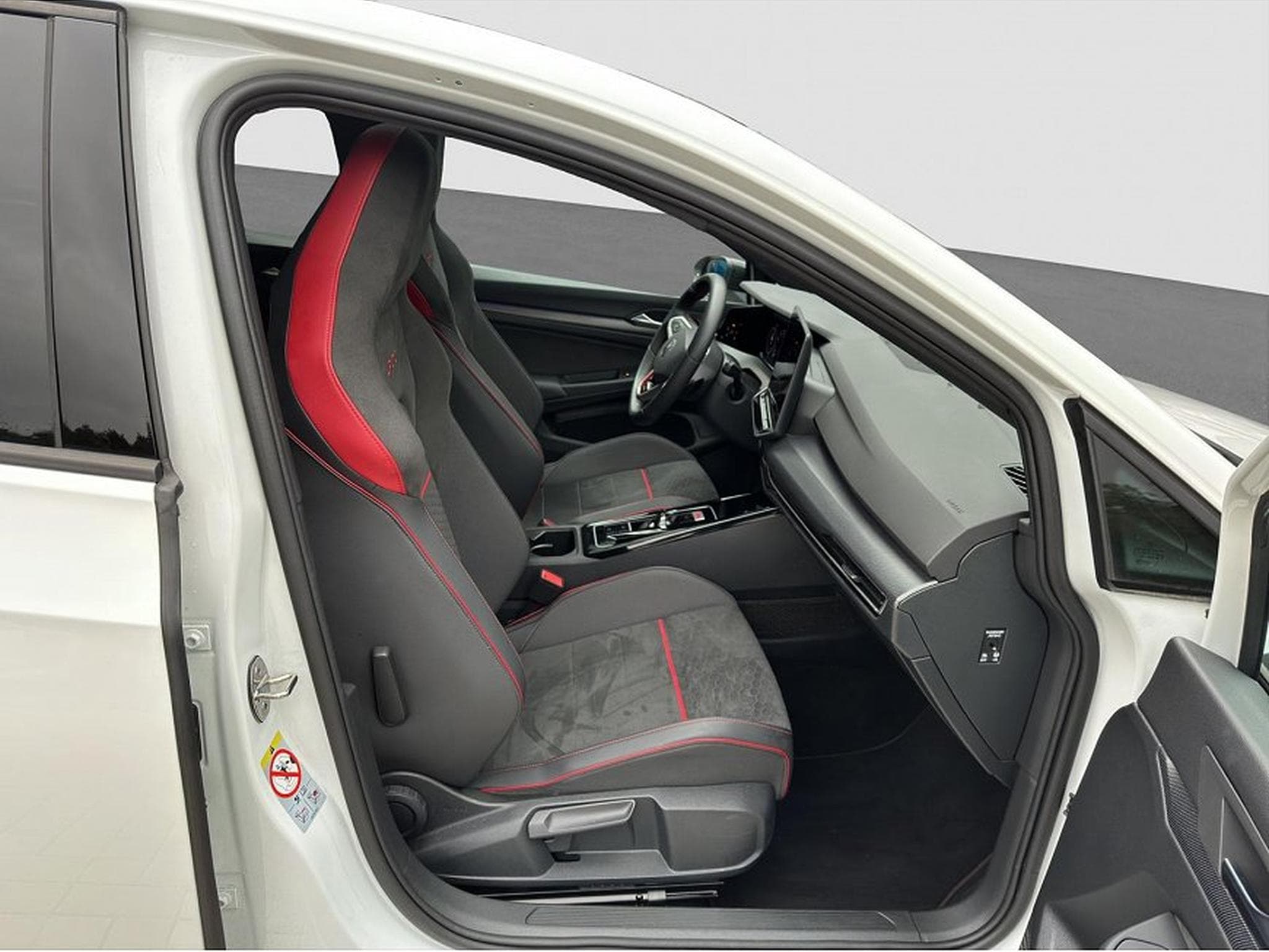 VW Golf (2025) - Foto 12