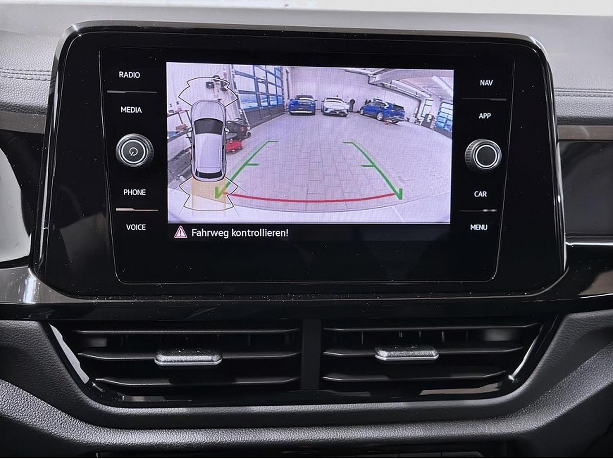 VW T-Roc (2025) - Foto 19