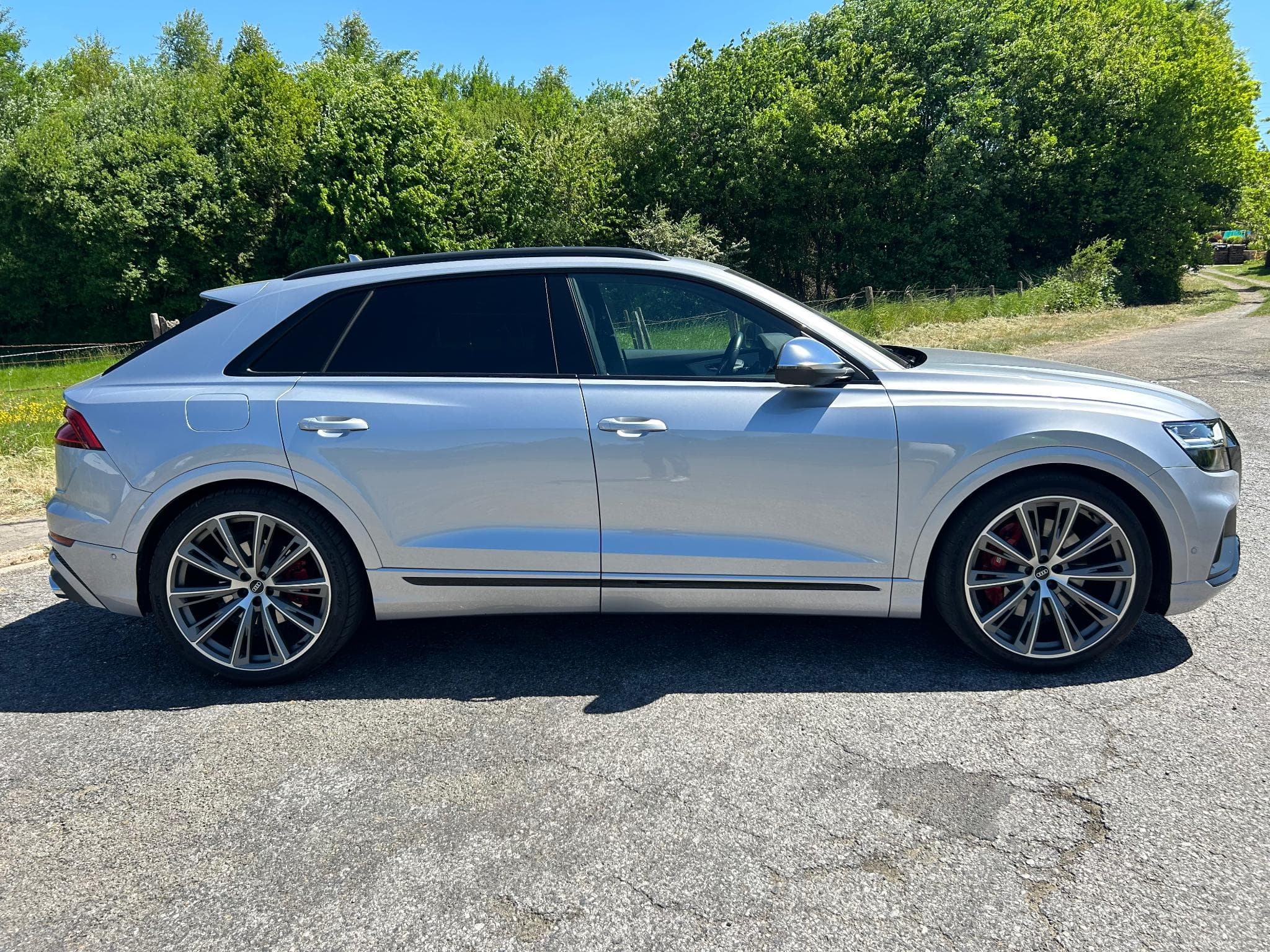 Audi SQ8 (2021) - Foto 6