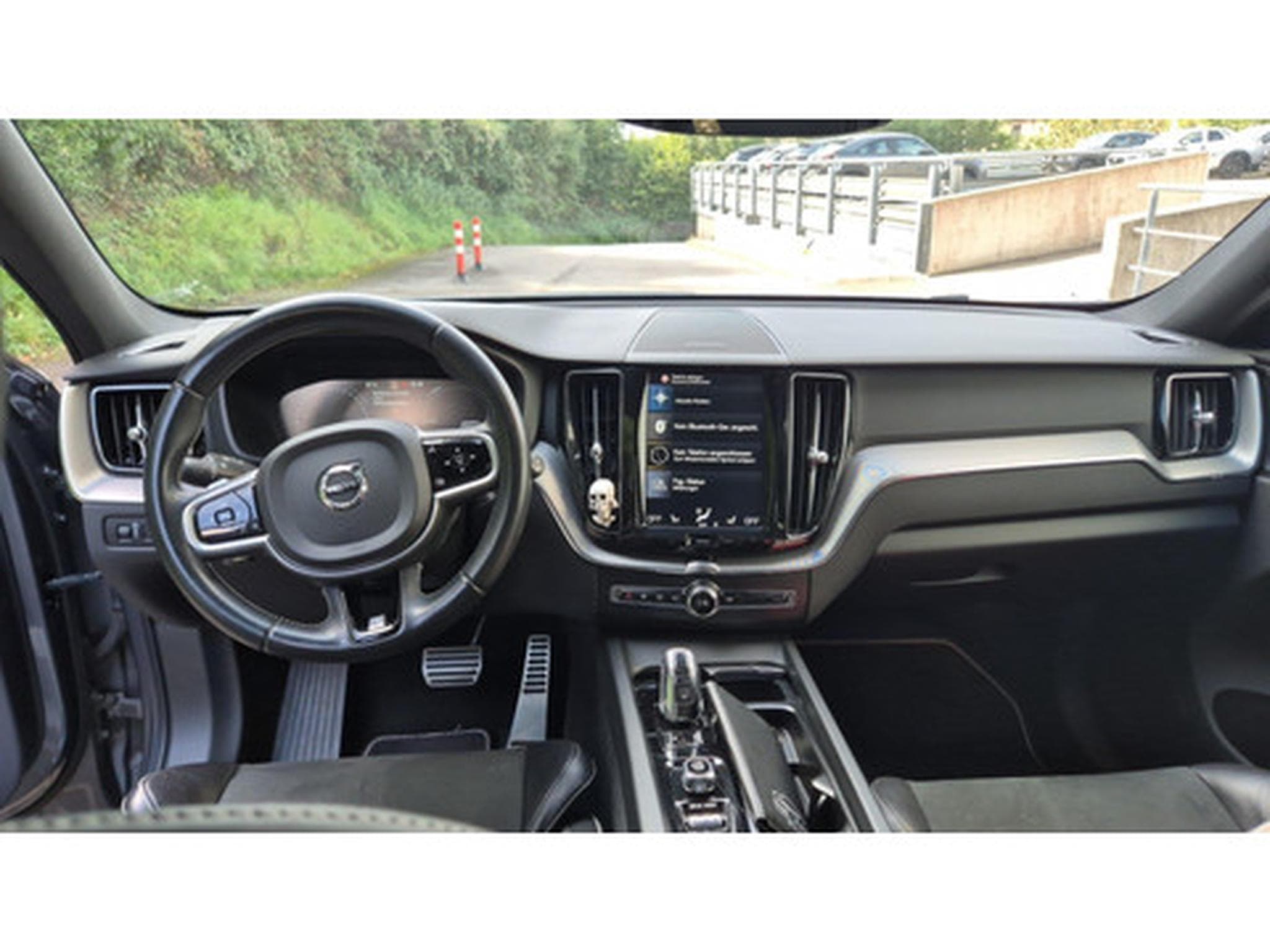 Volvo XC60 T5 Geartronic R-Design (2026) - Foto 7