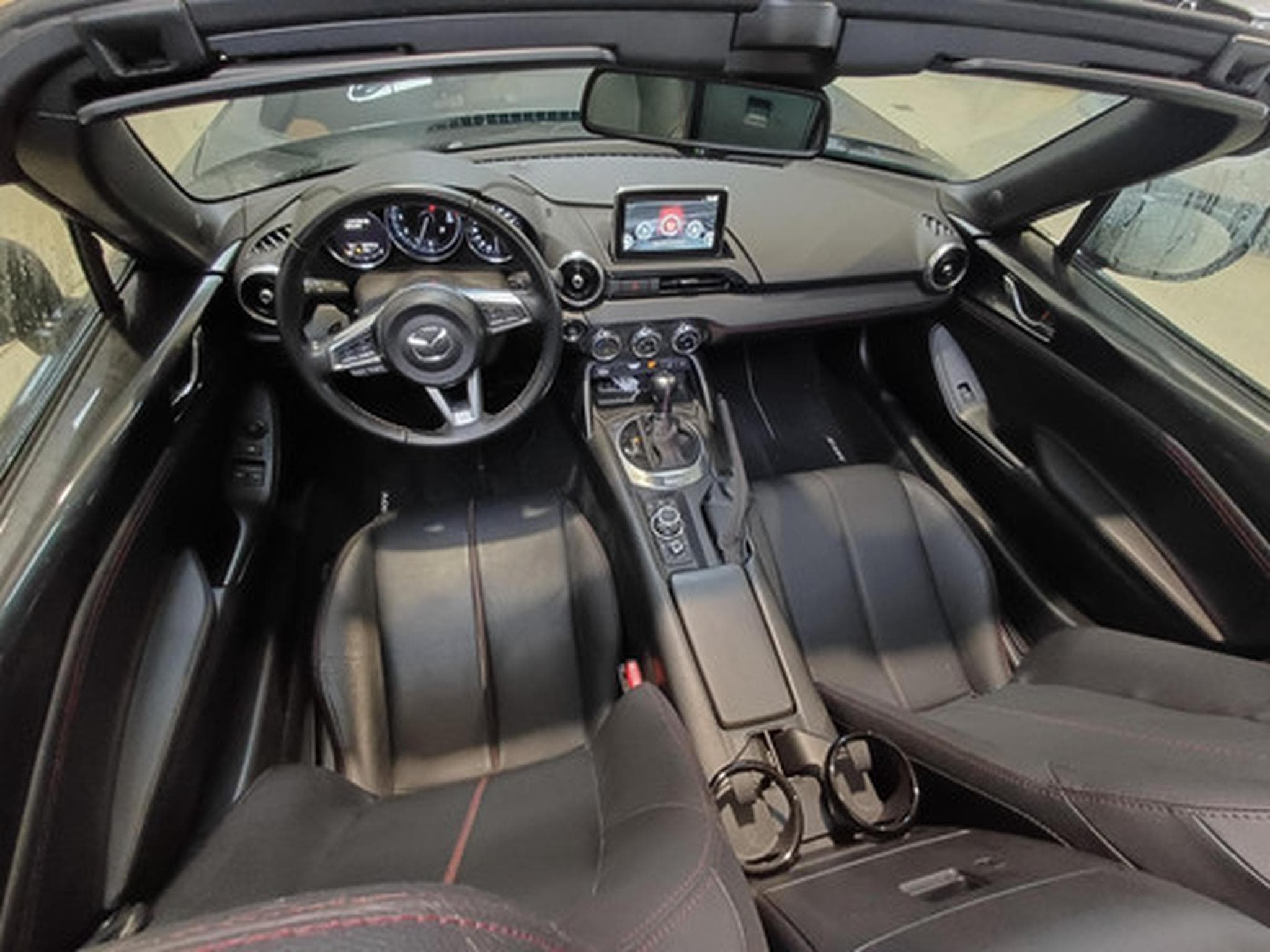 Mazda MX-5 2.0 Skyactiv-G 118kW Skycruise (2026) - Photo 9