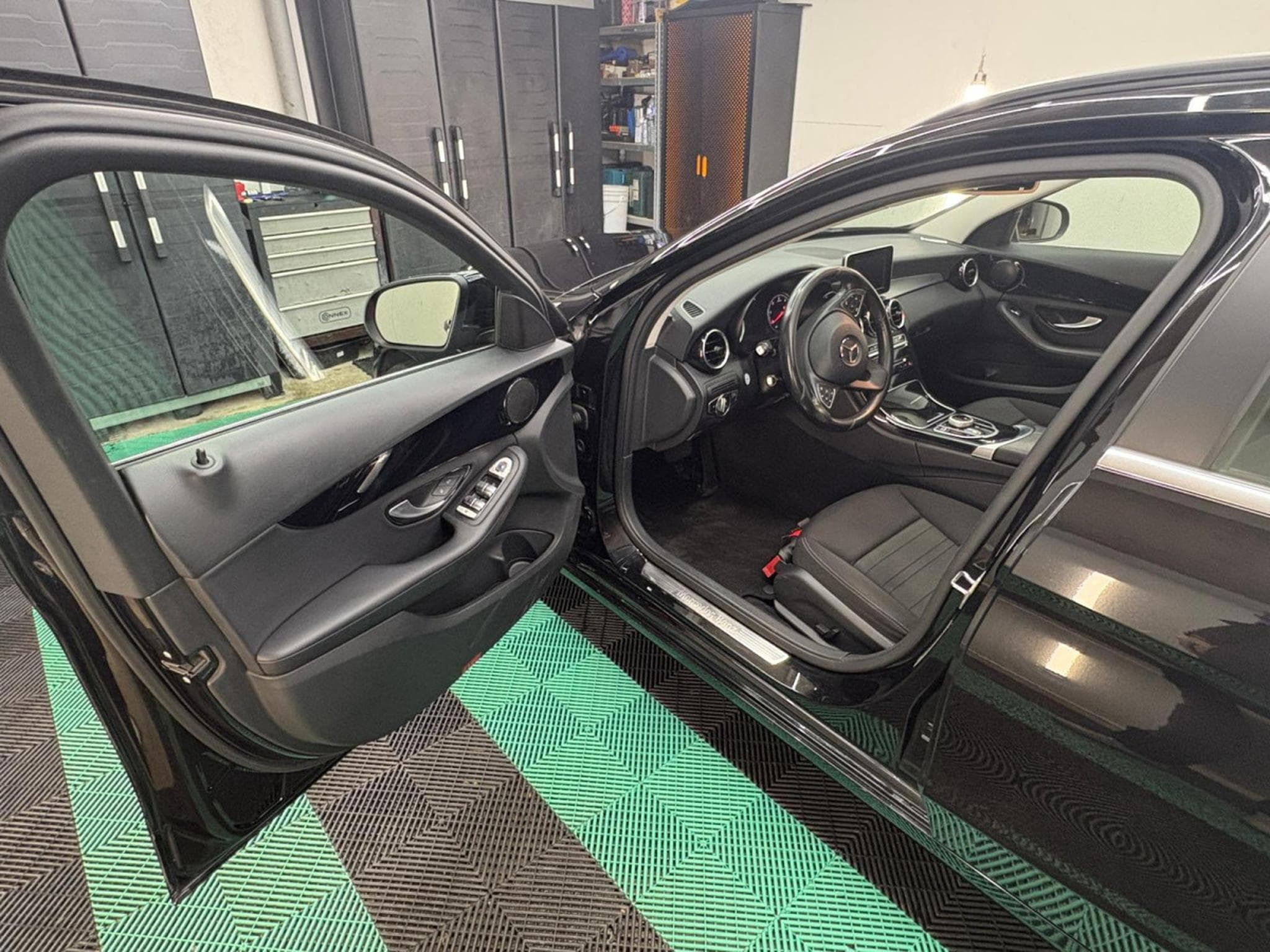 Mercedes C 200 T d G-Tronic Plus (2018) - Photo 13