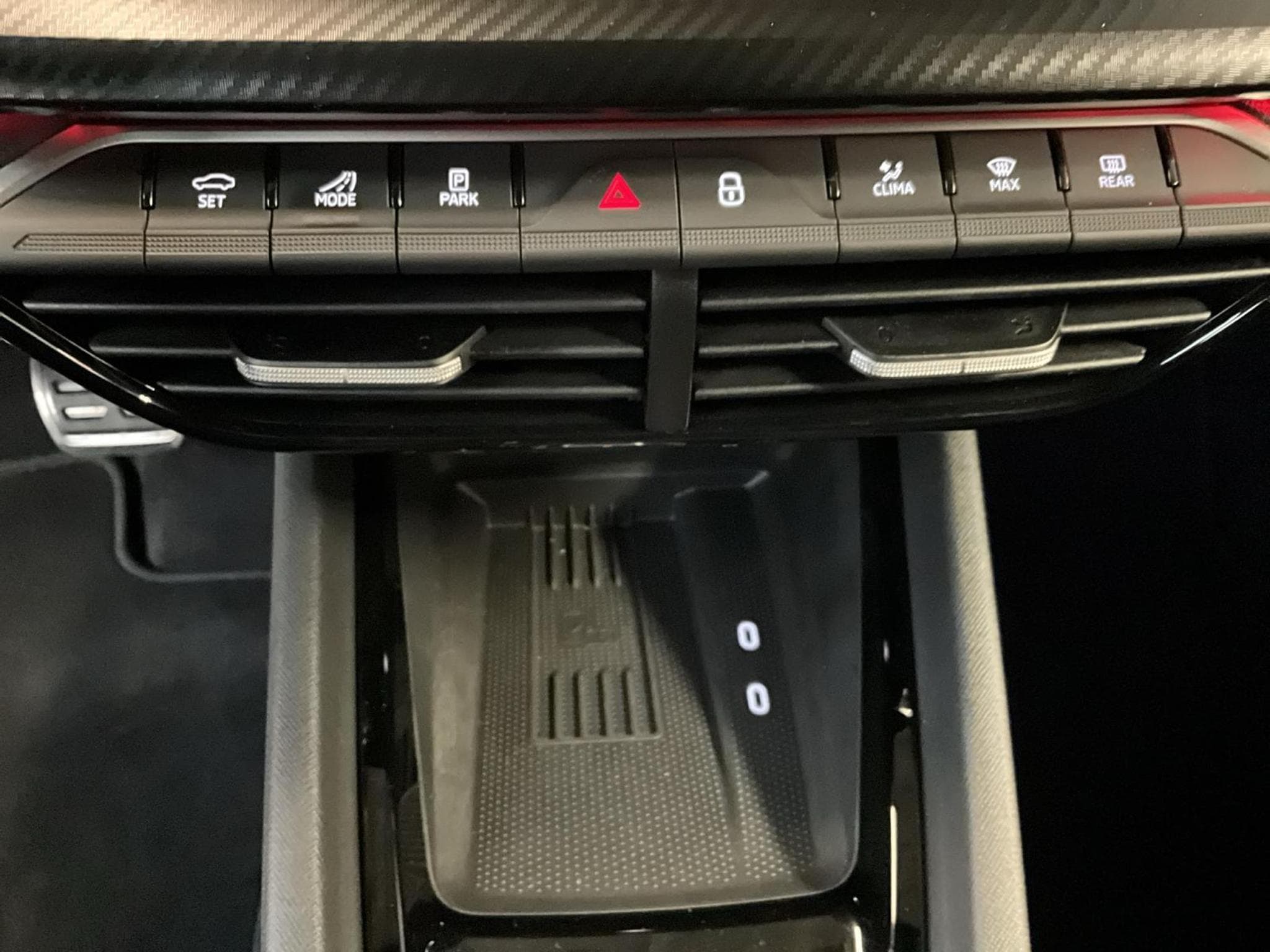 Skoda Octavia RS+DSG+Navi+LED (2024) - Photo 20