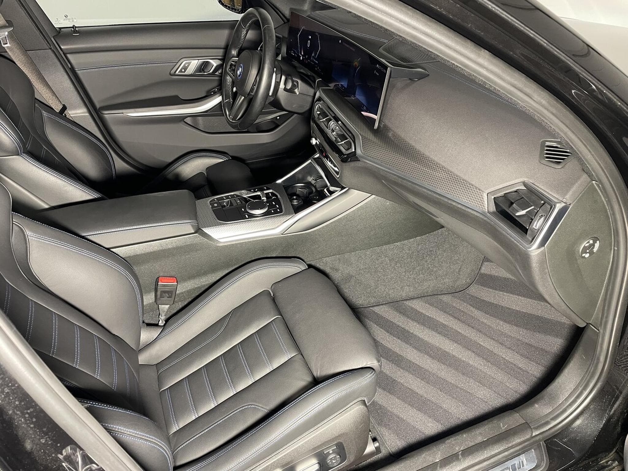 BMW 330 E 292 CV M SPORT GPS (2022) - Photo 7