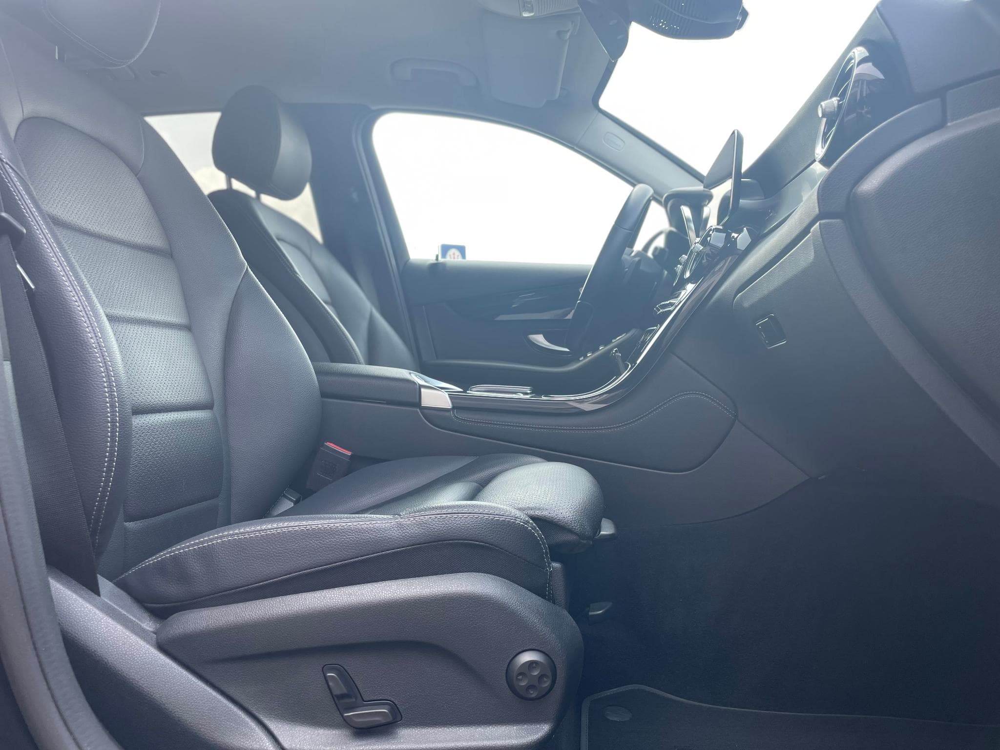 Mercedes GLC 300 de 4Matic 9G-TRONIC (2020) - Foto 4