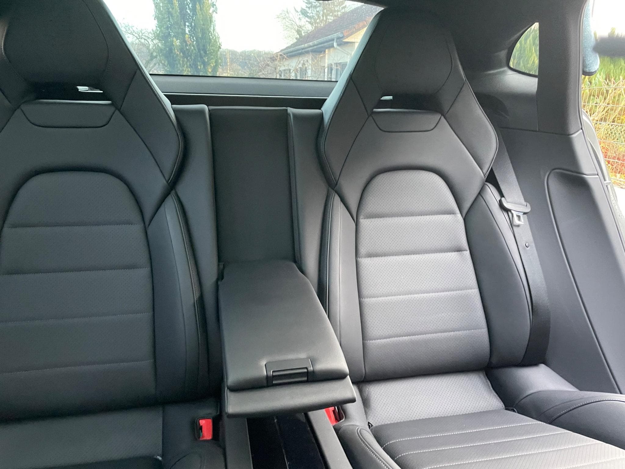 Porsche Panamera 4 (2024) - Photo 11