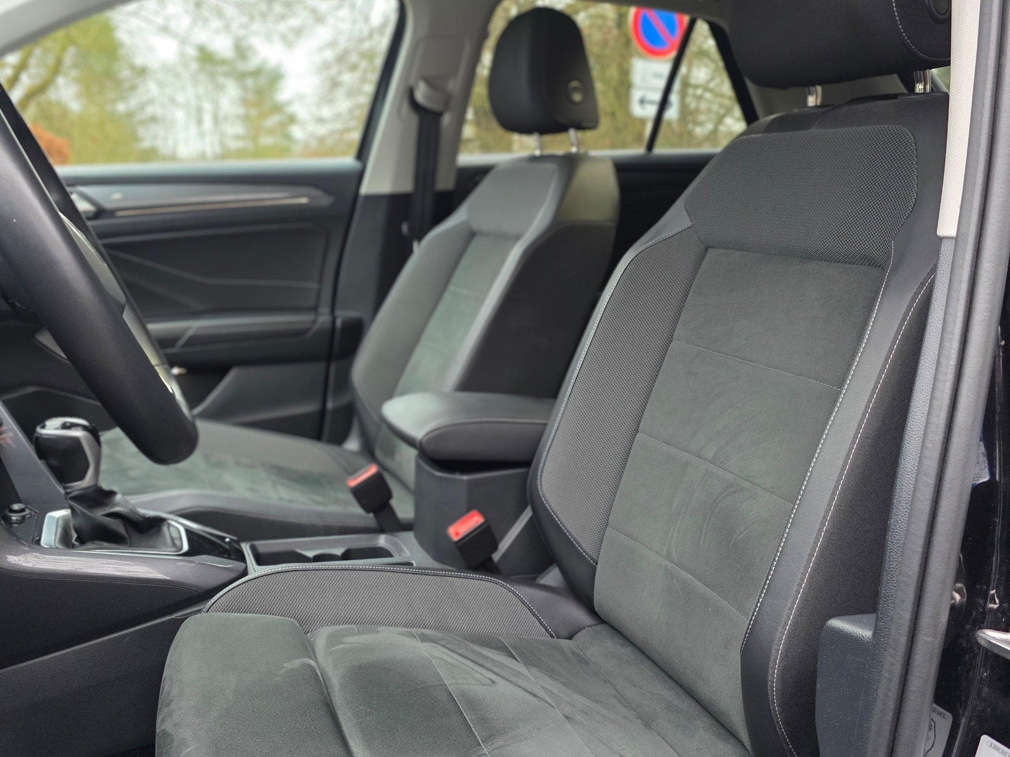 VW T-Roc Style 2.0 TDI (2023) - Photo 11