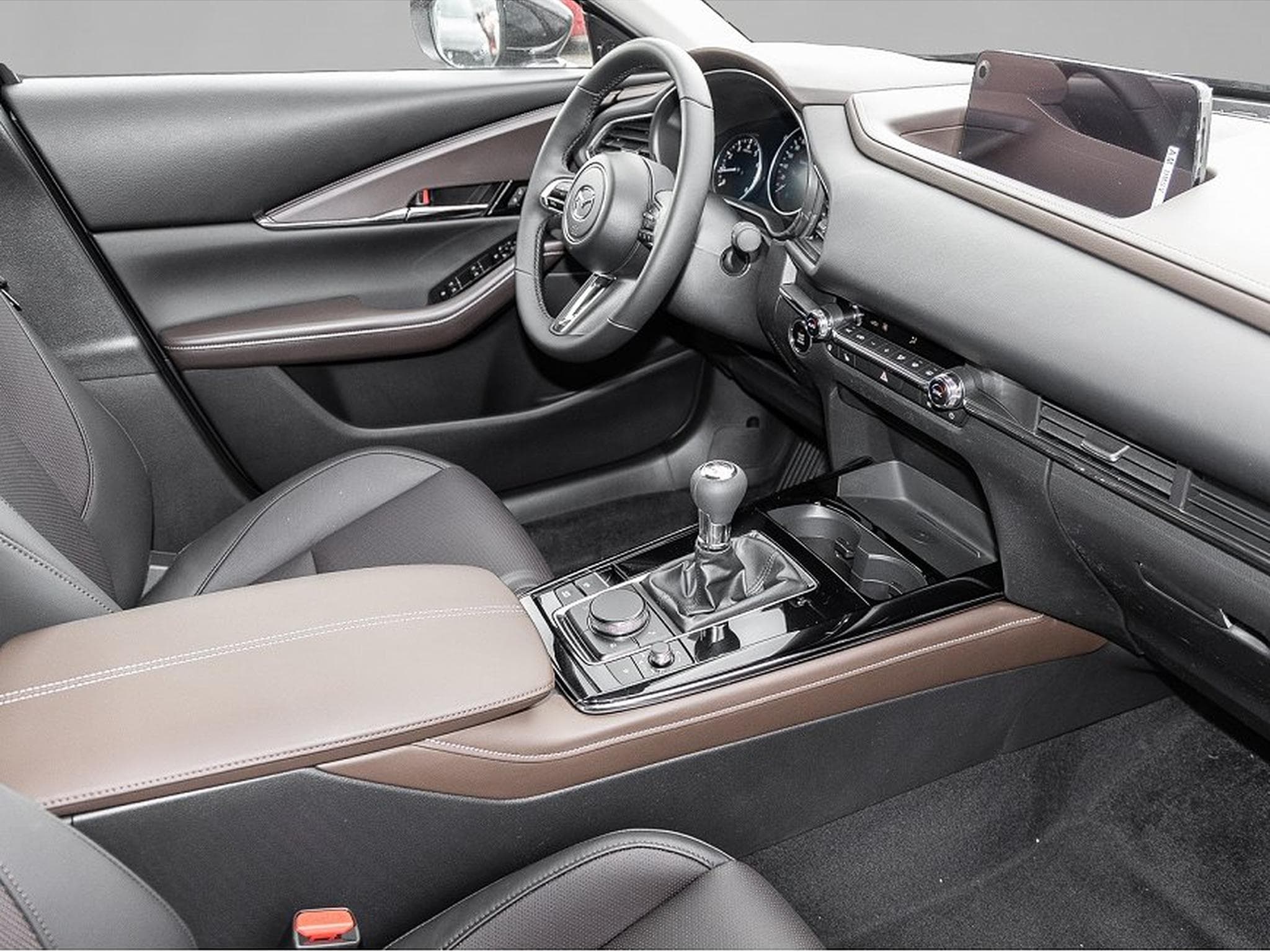 Mazda CX-30 (2024) - Photo 3