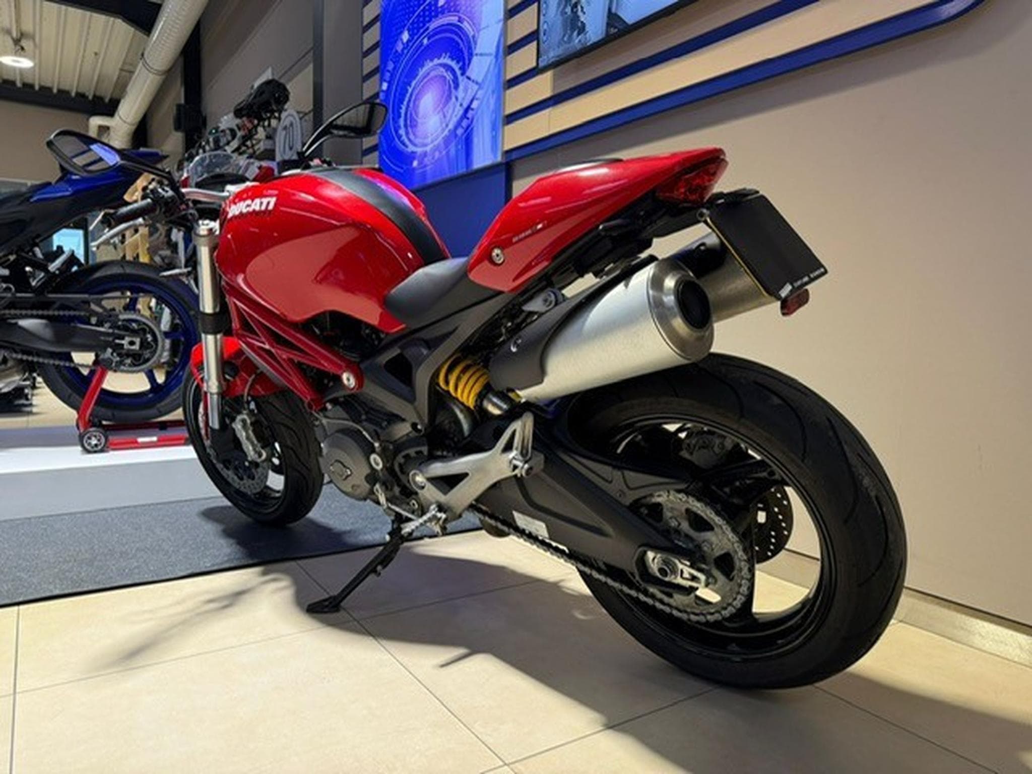 Ducati Monster 696 (2014) - Foto 2