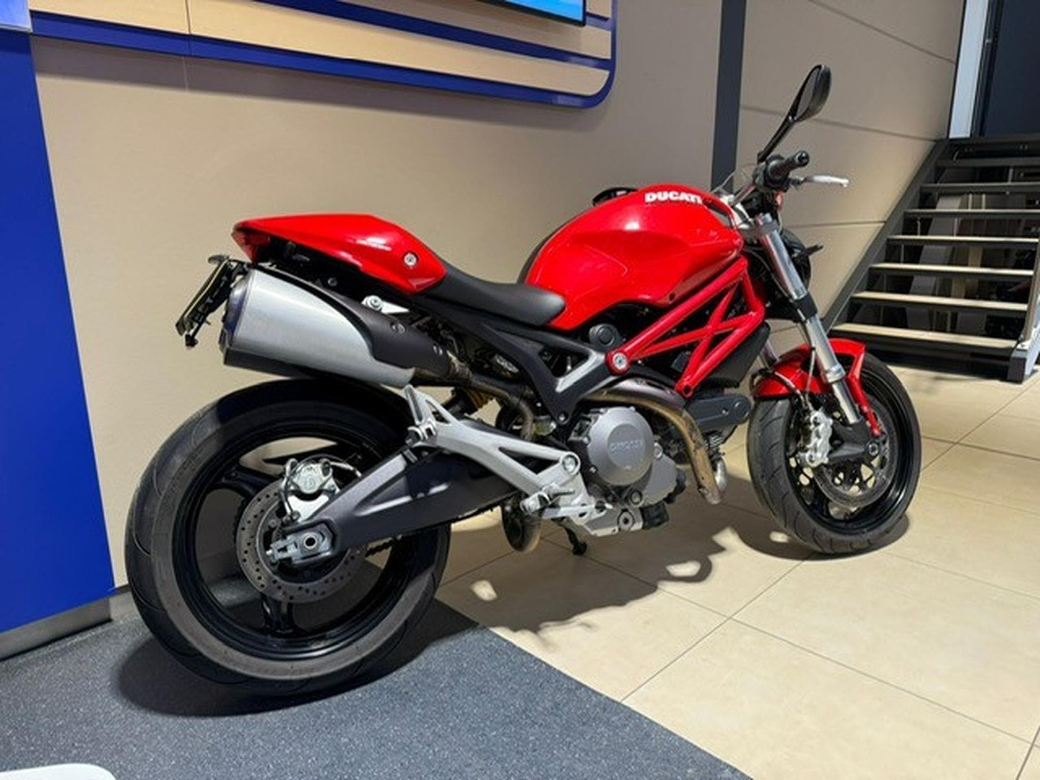 Ducati Monster 696 (2014) - Foto 6