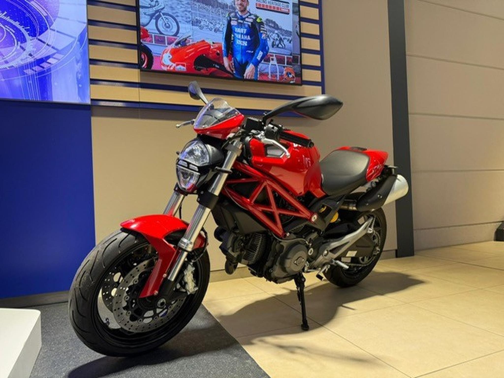 Ducati Monster 696 (2014) - Foto 9