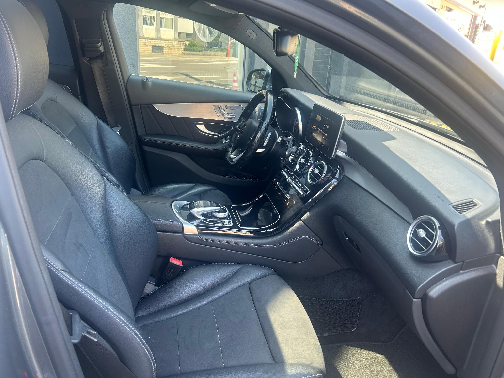 Mercedes GLC 250 GLC 250 (2018) - Photo 6