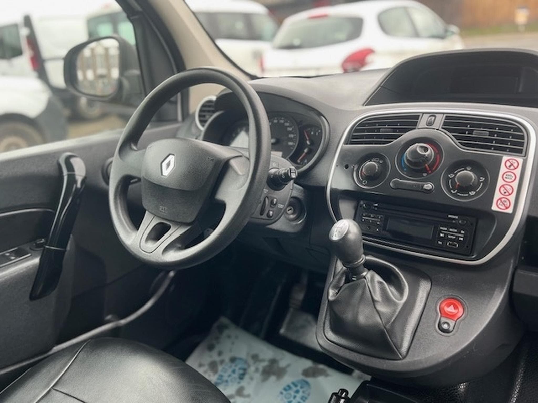 Renault Kangoo Maxi Grand Confort 95 CV 6 vitesses (2021) - Photo 3