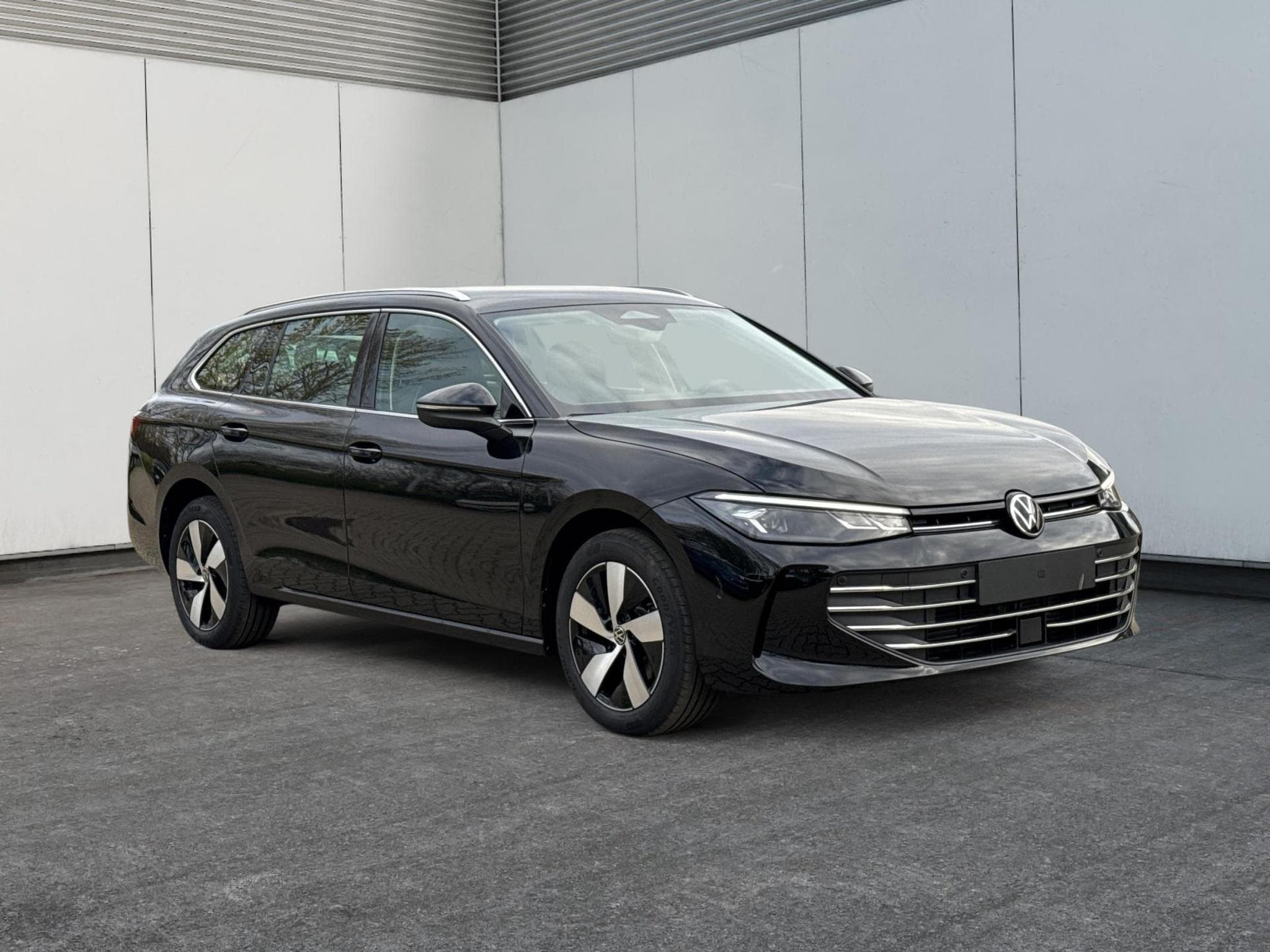 VW Passat Variant Business (2025) - Photo 7