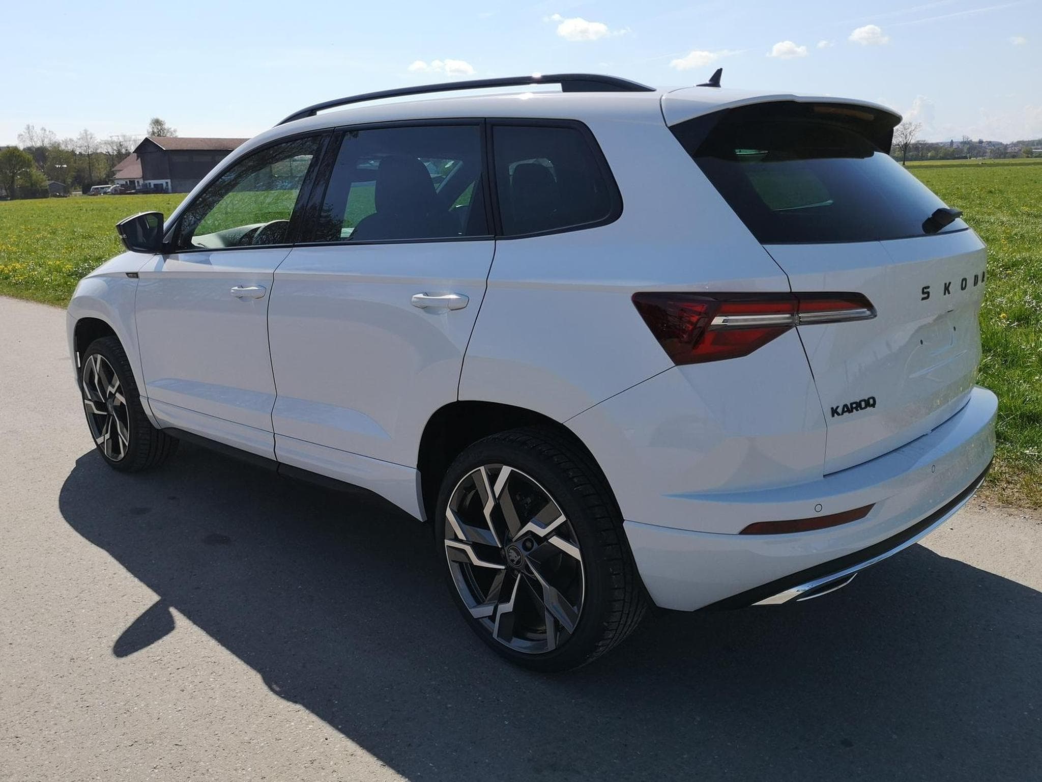 Skoda Karoq Sportline (2025) - Photo 2