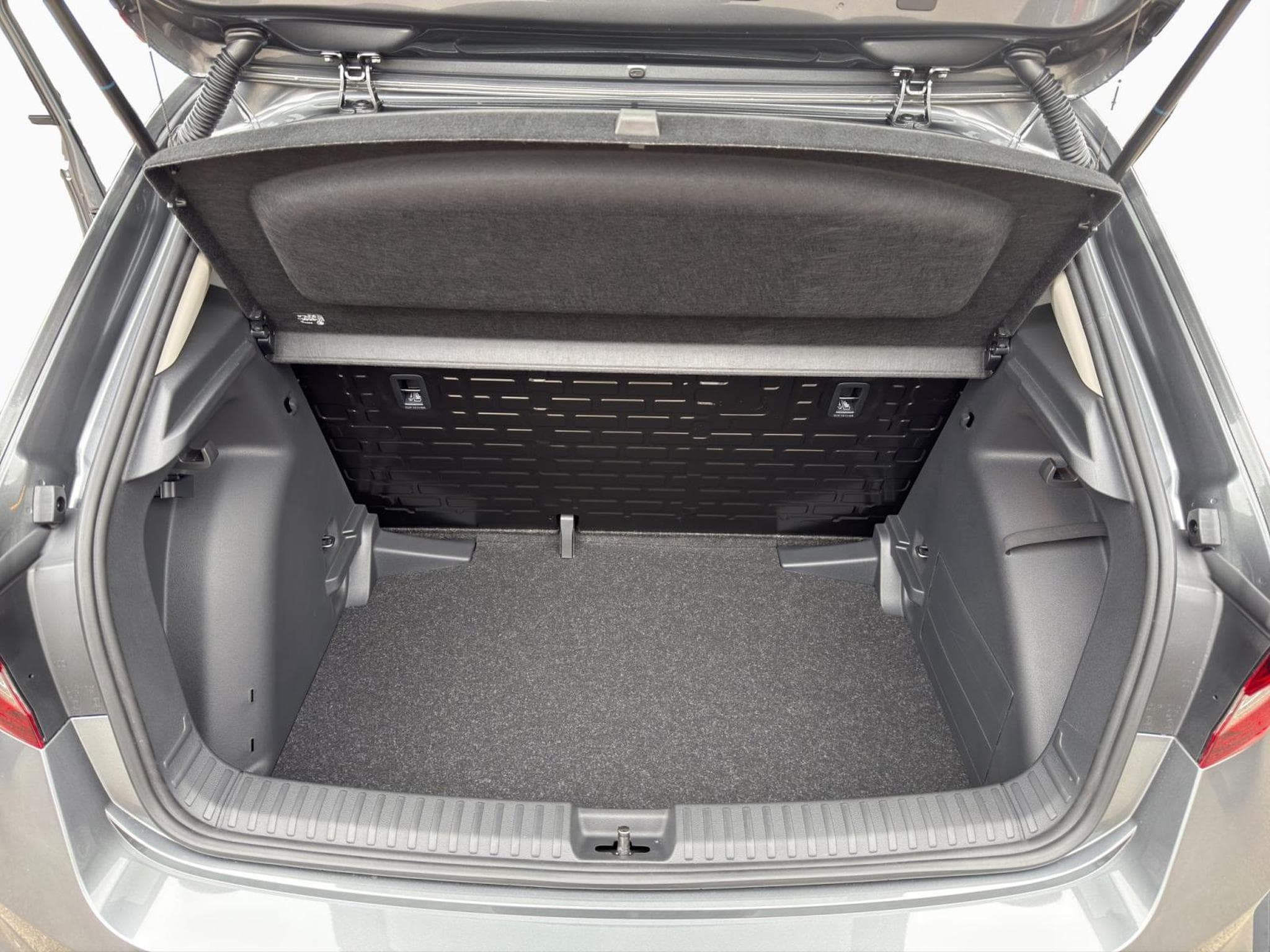 Skoda Fabia Essence (2025) - Photo 17