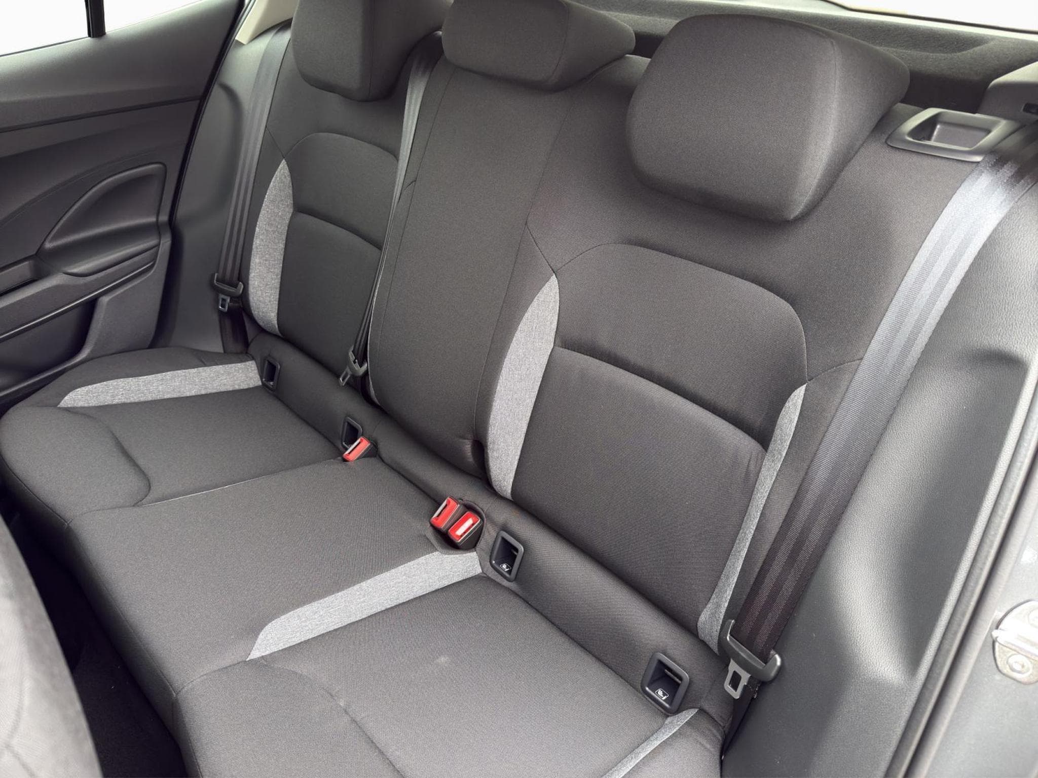 Skoda Fabia Essence (2025) - Photo 18